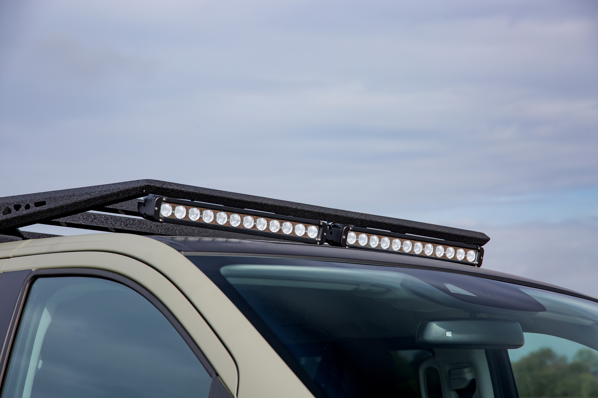 Hartmann’s Mercedes-Bens V-Class GeoTrek Was Made For Social (And Urban) Distancing