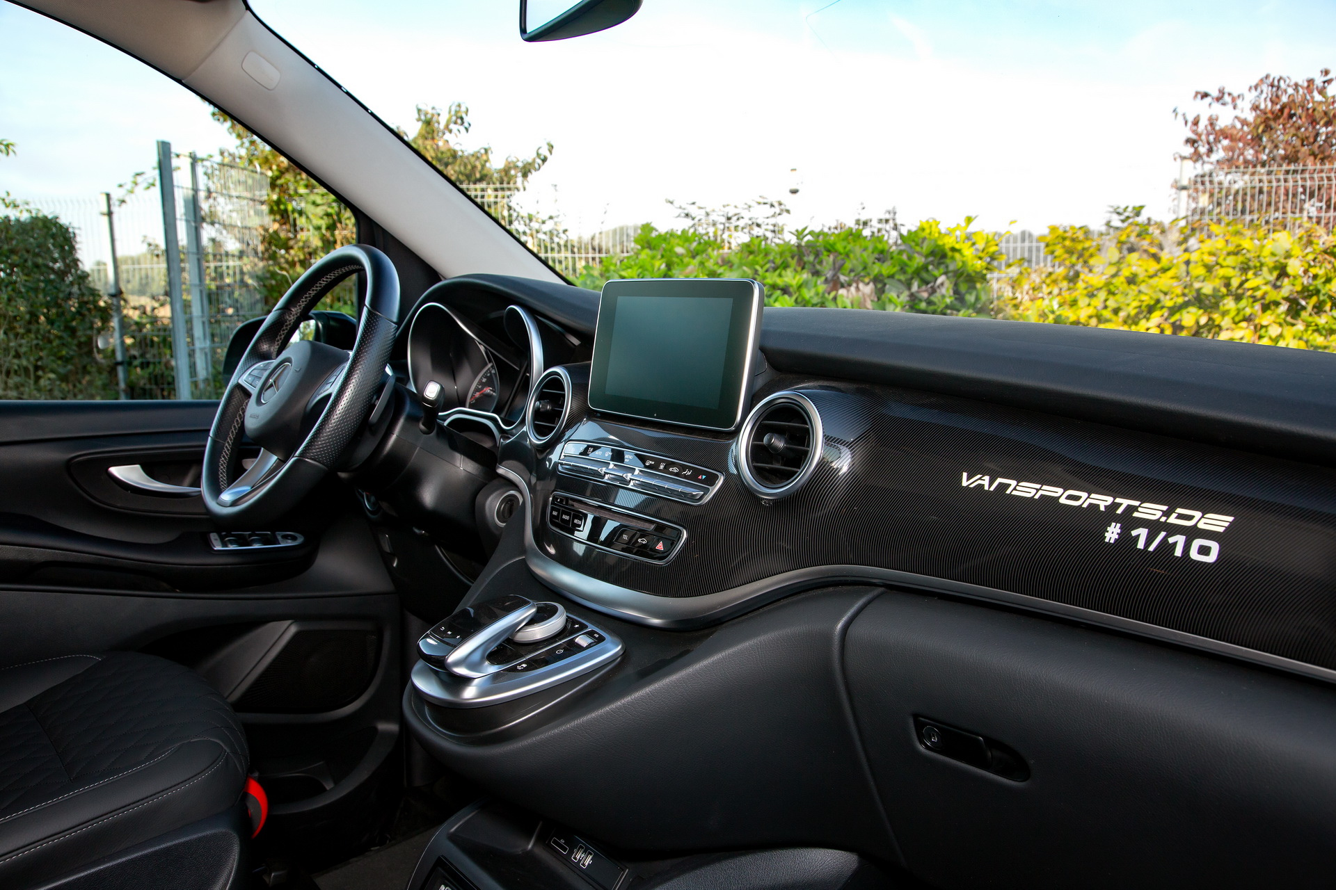 Hartmann’s Mercedes-Bens V-Class GeoTrek Was Made For Social (And Urban) Distancing