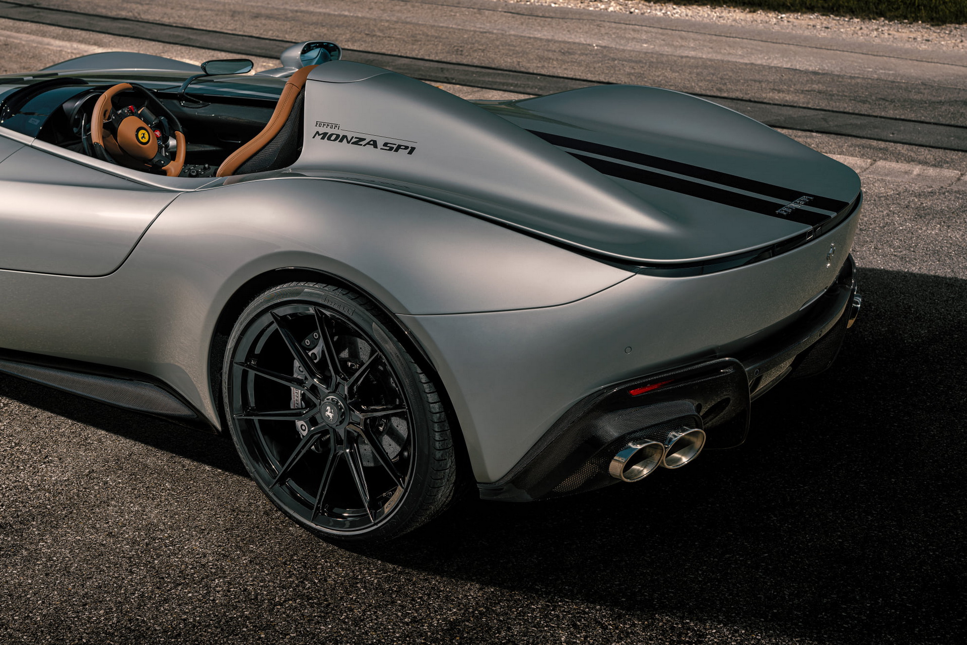 Novitec’s Ferrari Monza SP1 Has 832 HP, Gold Plated Exhaust