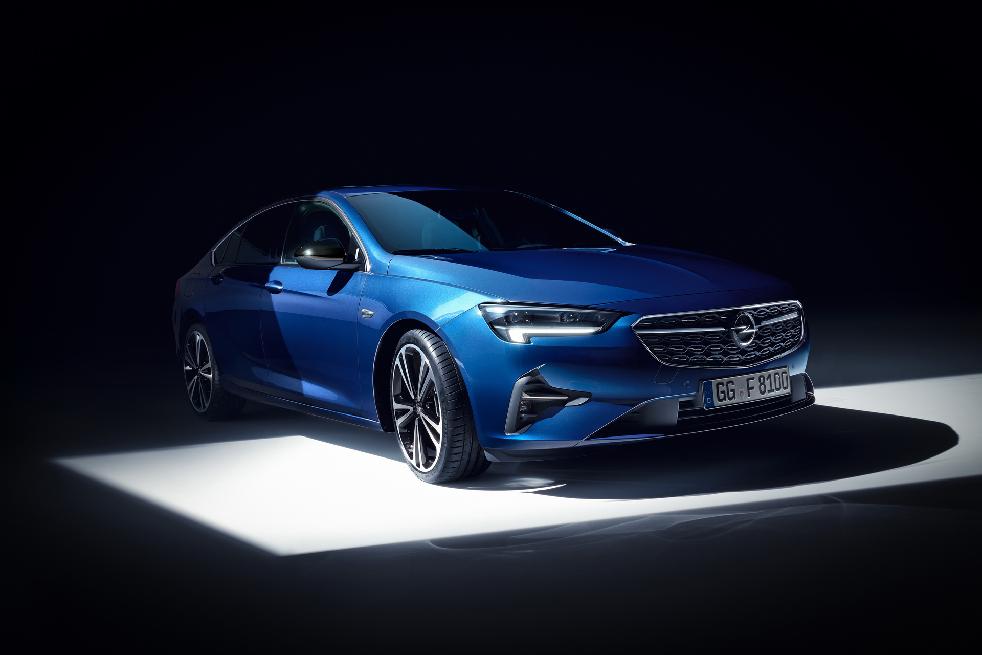 Opel Details Available Lighting Tech, Adaptive IntelliLux LED Matrix Units Stand Out