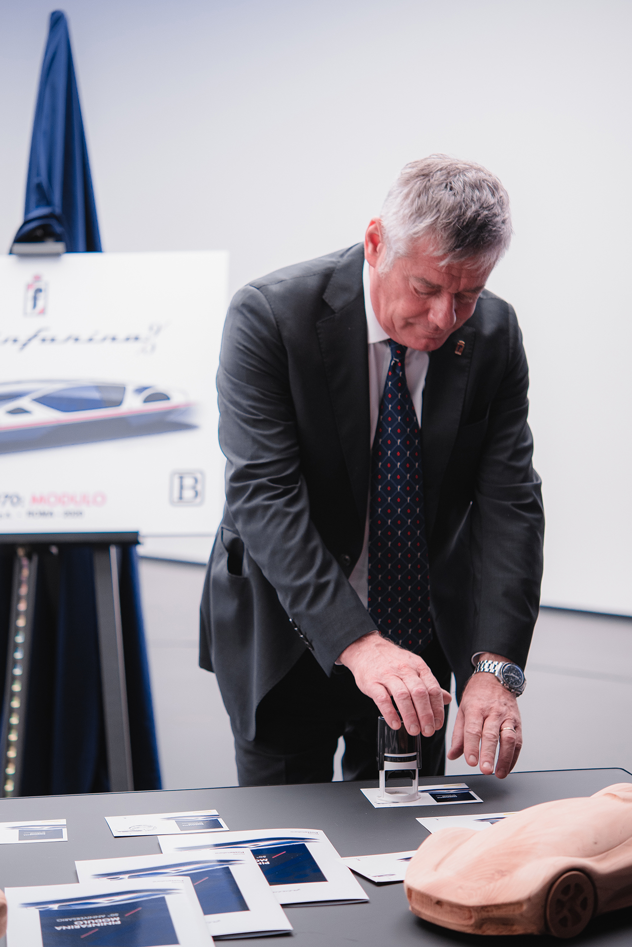 Innovative 1970 Pininfarina Modulo Concept Celebrated In Official Stamp