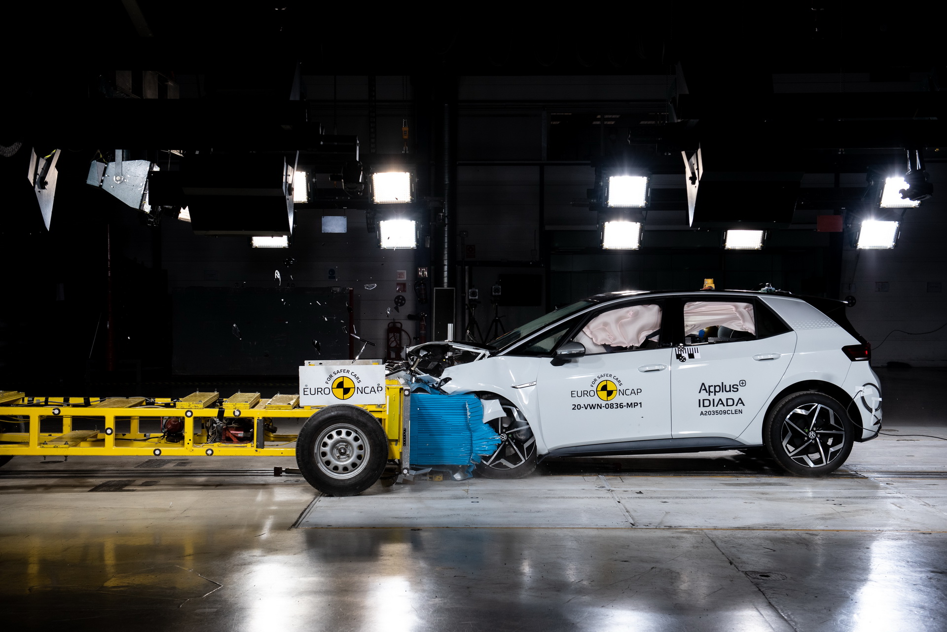 Watch Euro NCAP Crash-Test VW’s New ID.3 Electric Hatch