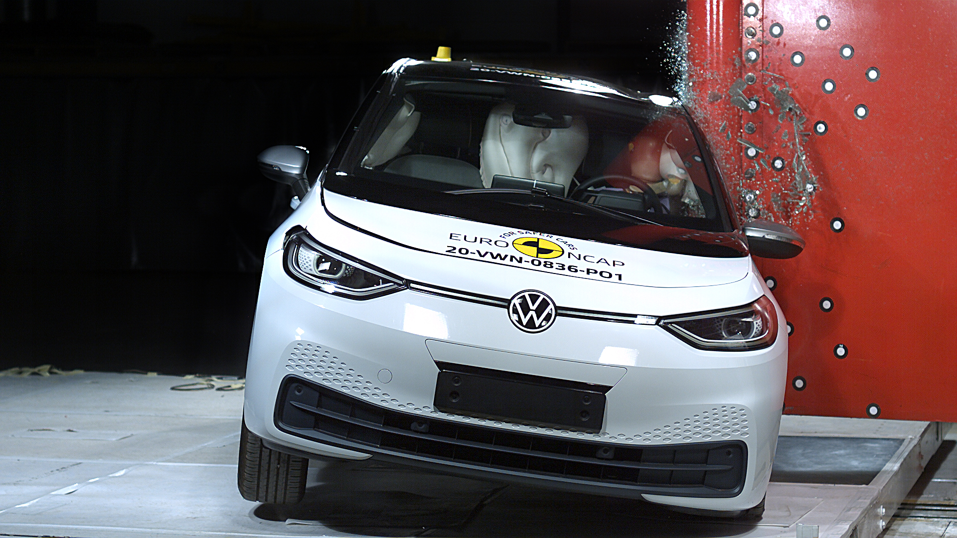 Watch Euro NCAP Crash-Test VW’s New ID.3 Electric Hatch