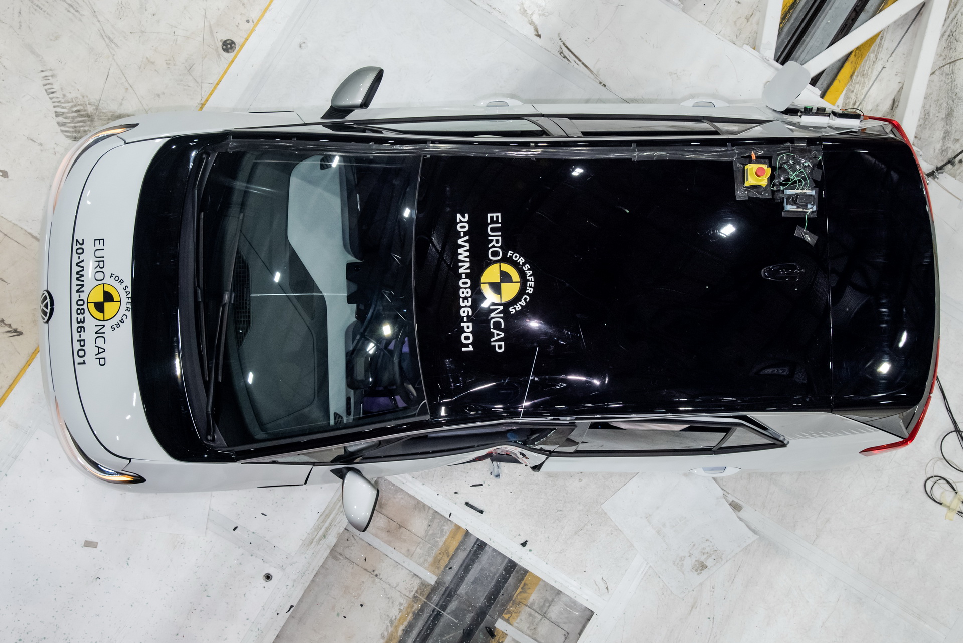 Watch Euro NCAP Crash-Test VW’s New ID.3 Electric Hatch