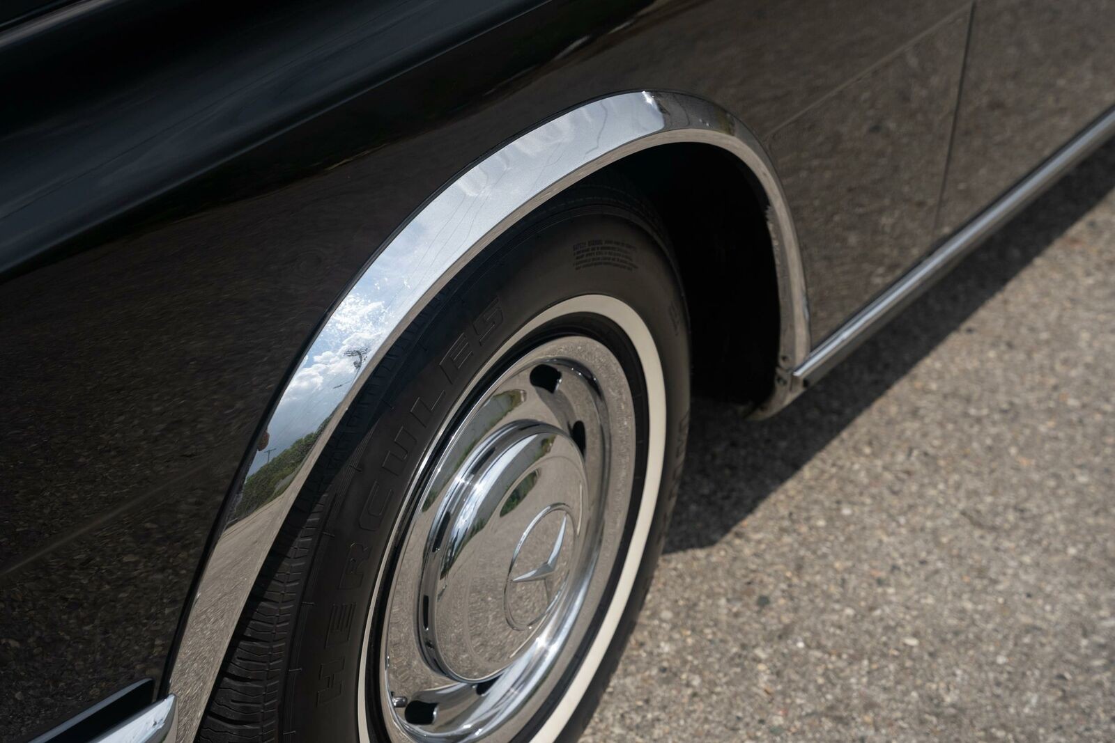 Really Comrades, Not One Of You Is Interested In A $285,000 Chinese State Limo?