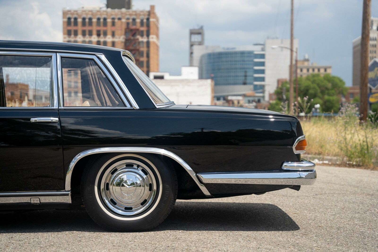 Really Comrades, Not One Of You Is Interested In A $285,000 Chinese State Limo?