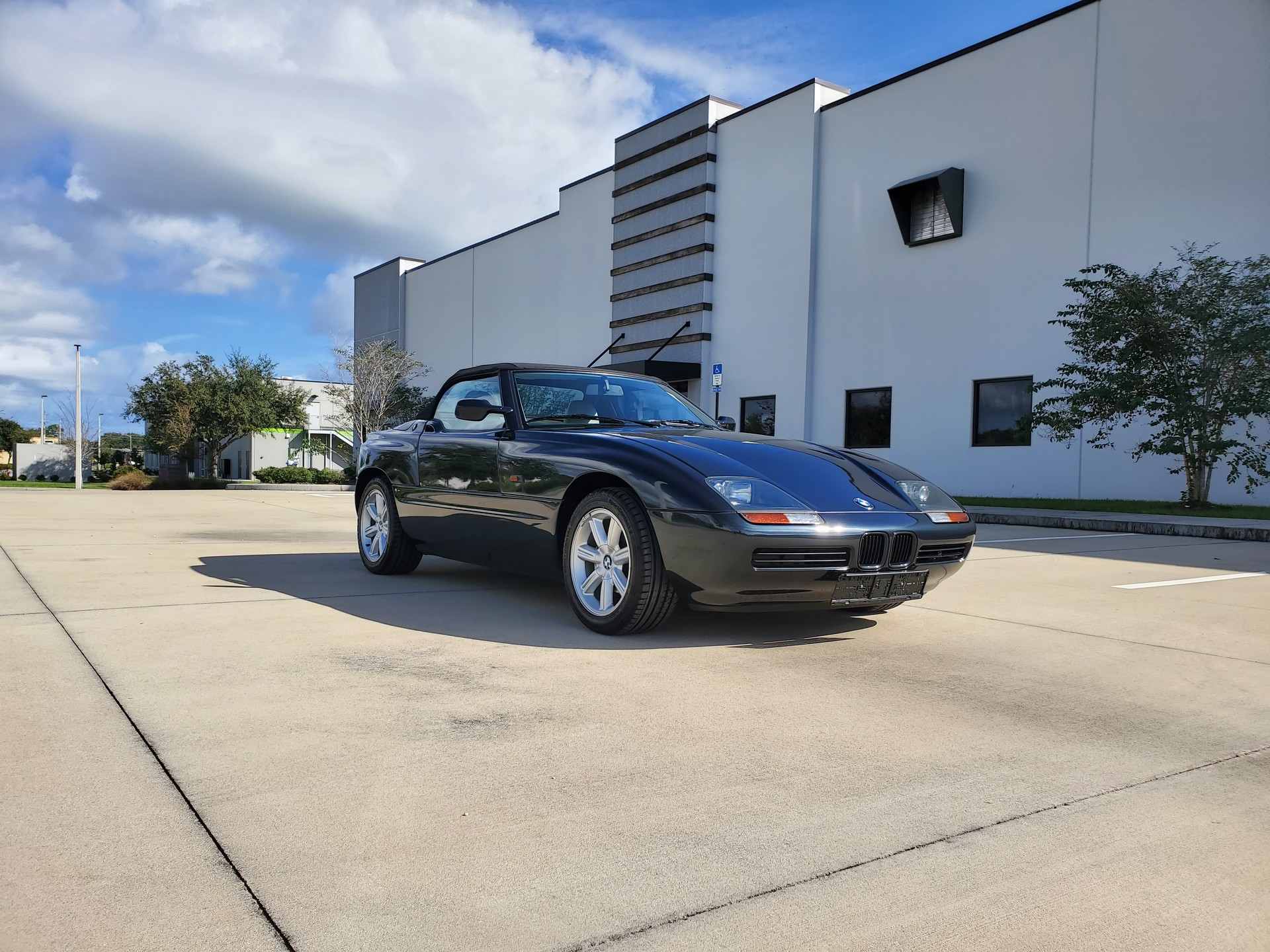 This 2,377 Mile BMW Z1 Looks Brand New And Is Up For Auction