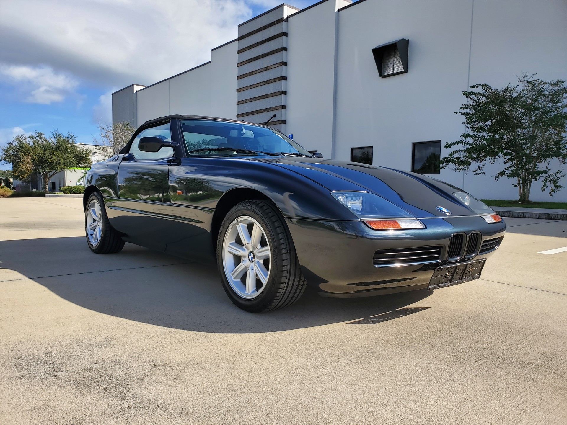 This 2,377 Mile BMW Z1 Looks Brand New And Is Up For Auction