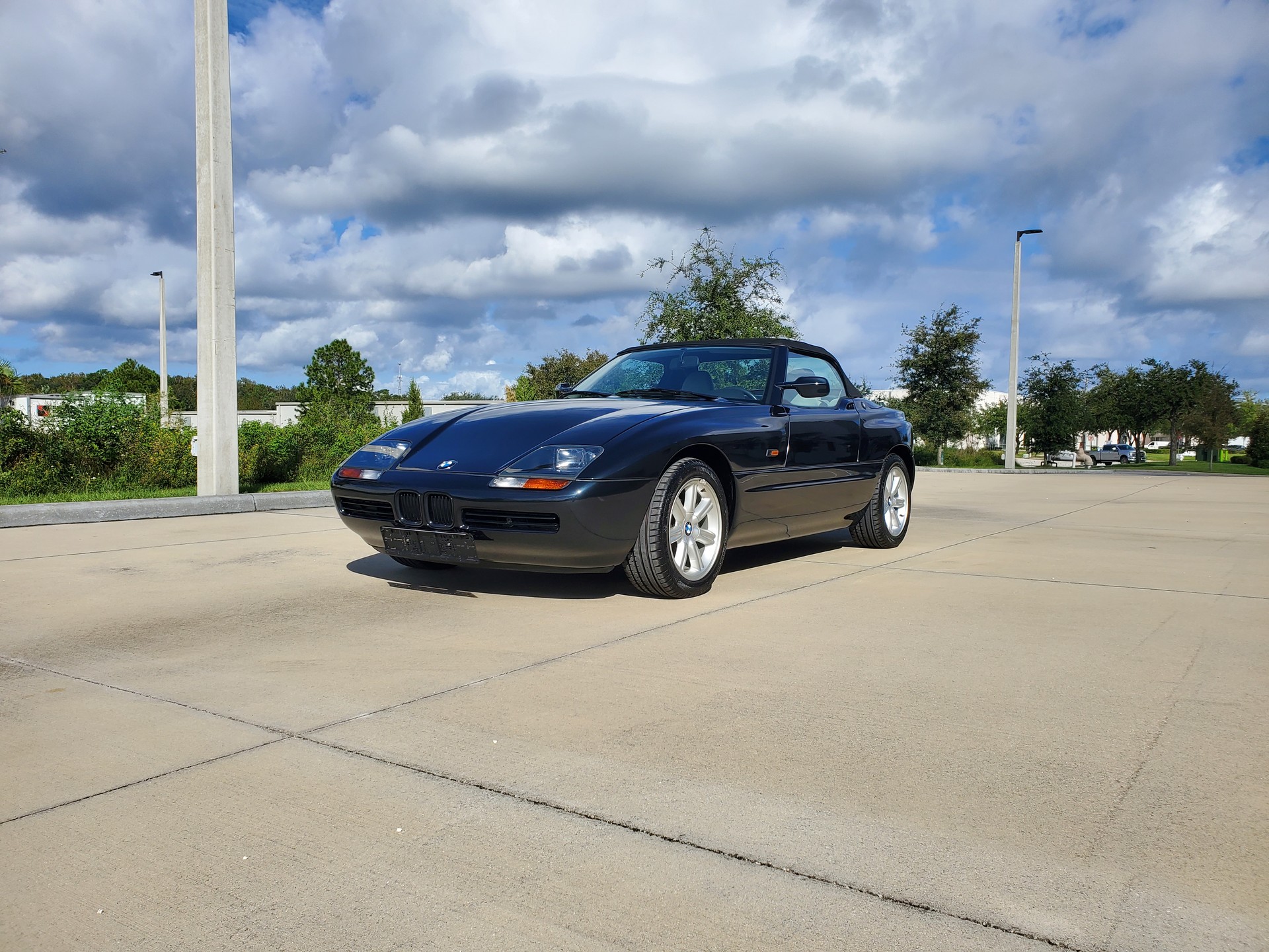 This 2,377 Mile BMW Z1 Looks Brand New And Is Up For Auction