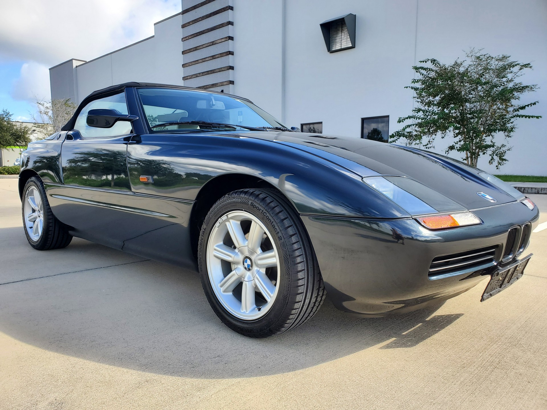 This 2,377 Mile BMW Z1 Looks Brand New And Is Up For Auction