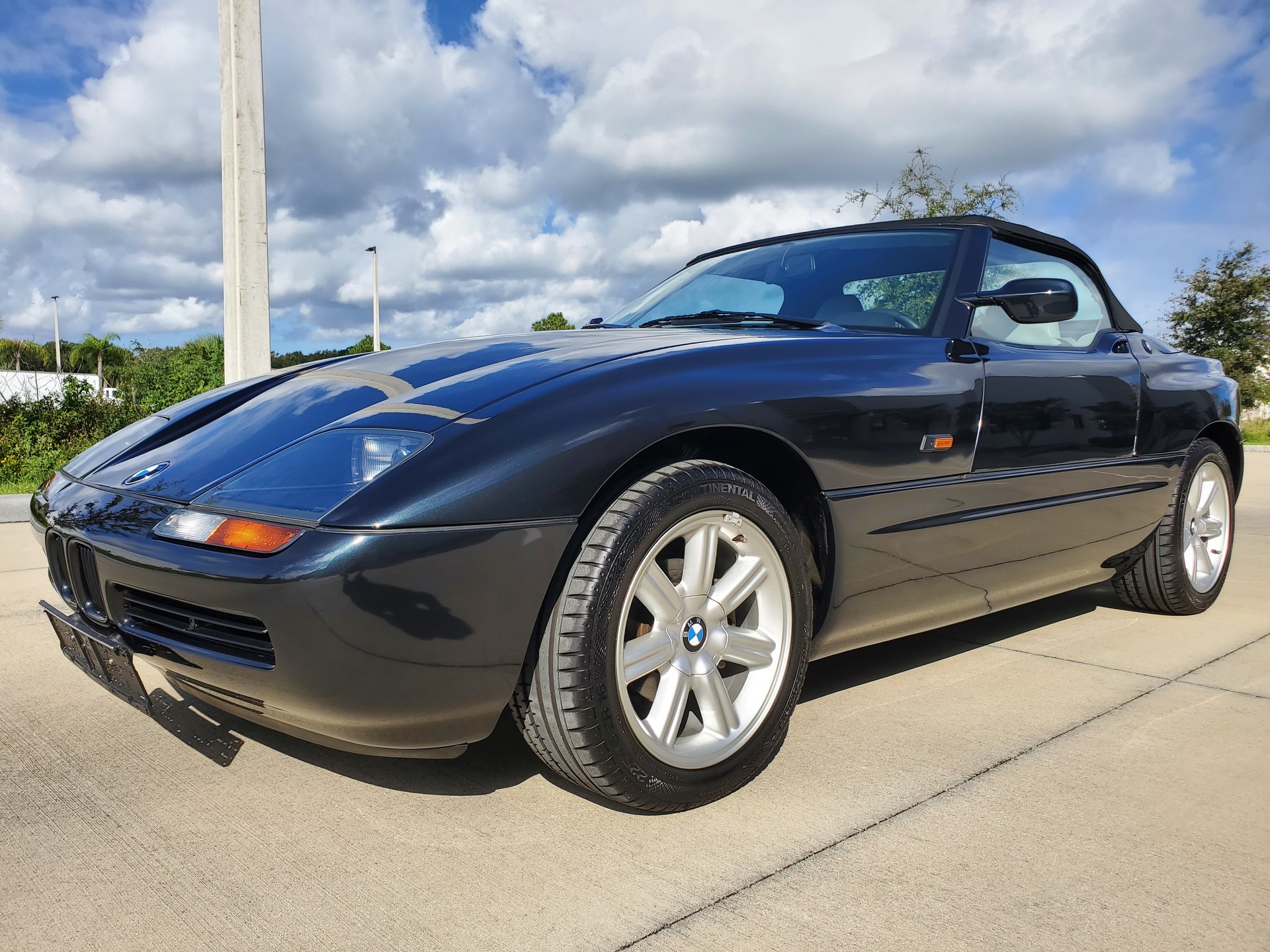 This 2,377 Mile BMW Z1 Looks Brand New And Is Up For Auction
