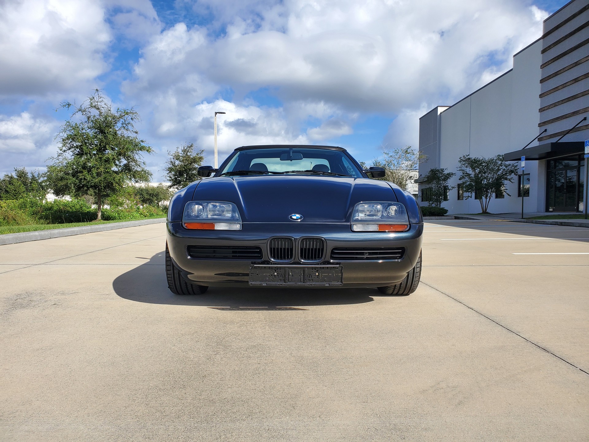 This 2,377 Mile BMW Z1 Looks Brand New And Is Up For Auction