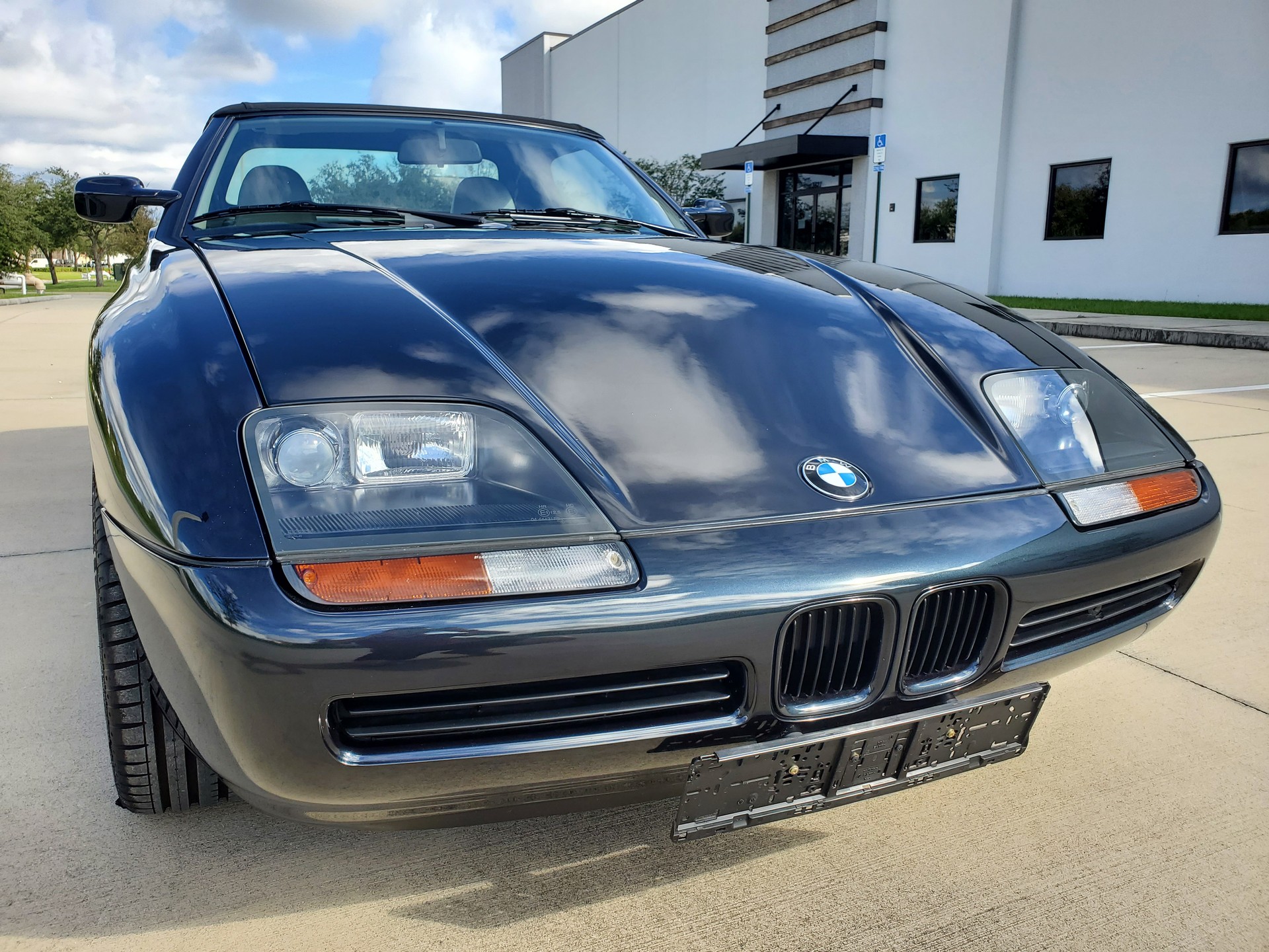 This 2,377 Mile BMW Z1 Looks Brand New And Is Up For Auction