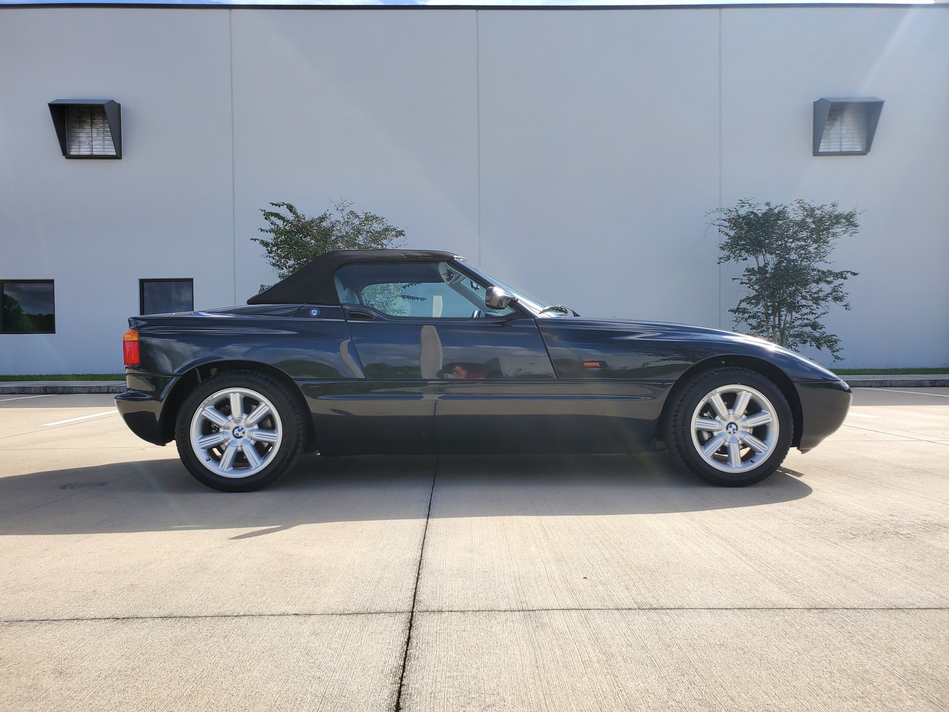 This 2,377 Mile BMW Z1 Looks Brand New And Is Up For Auction