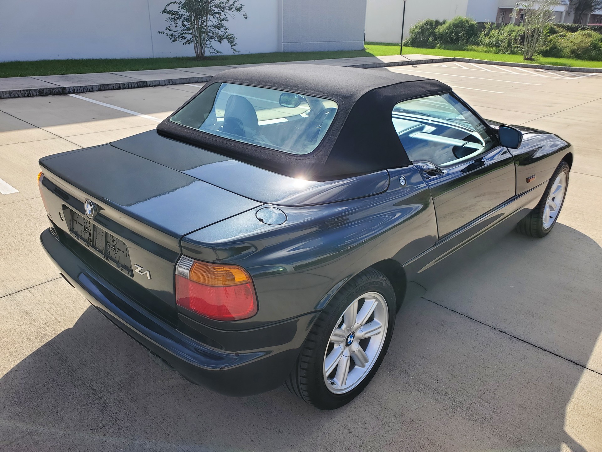 This 2,377 Mile BMW Z1 Looks Brand New And Is Up For Auction