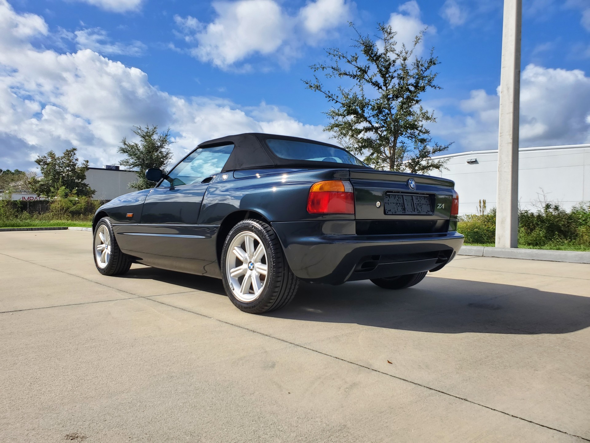 This 2,377 Mile BMW Z1 Looks Brand New And Is Up For Auction