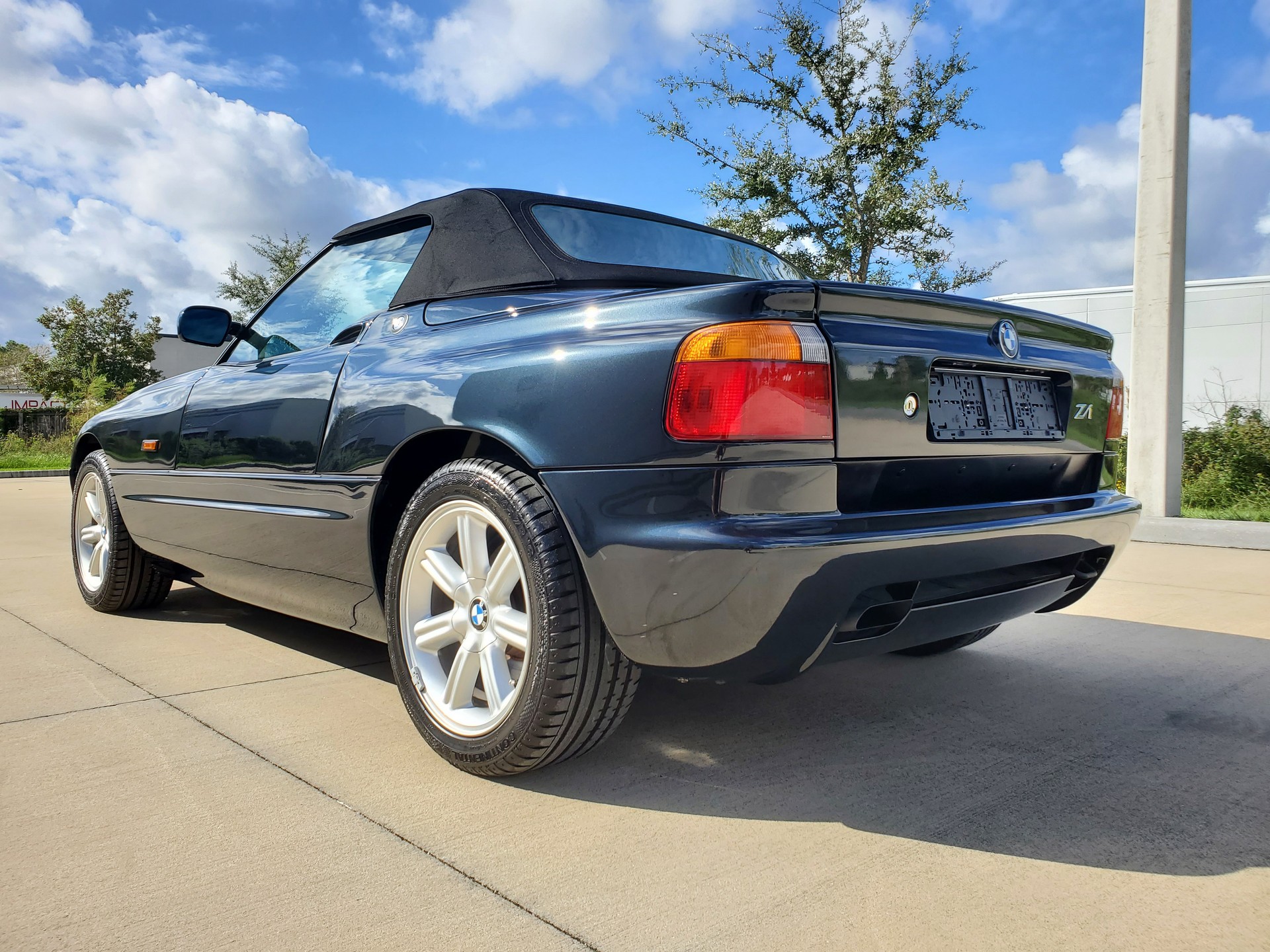 This 2,377 Mile BMW Z1 Looks Brand New And Is Up For Auction