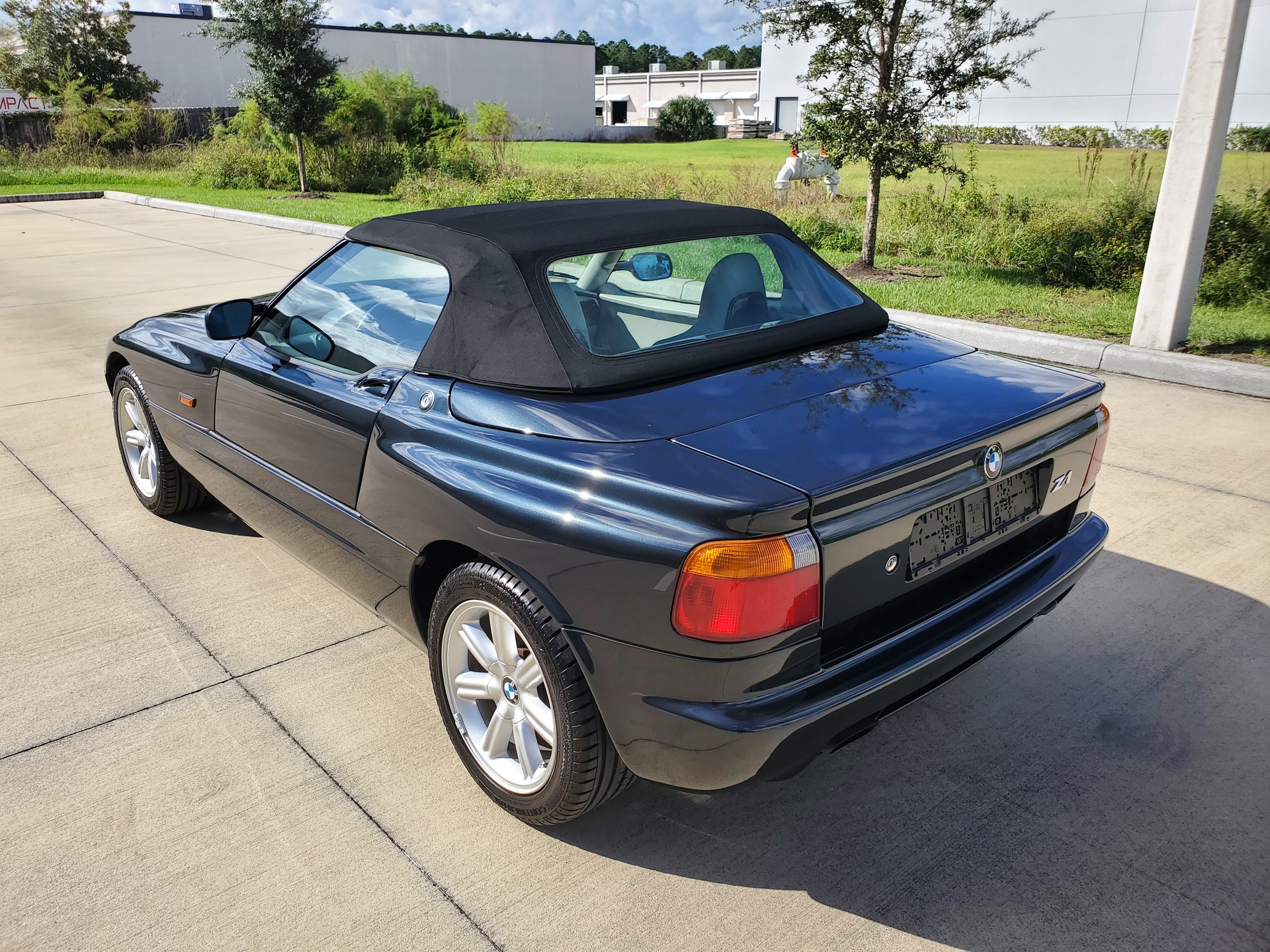 This 2,377 Mile BMW Z1 Looks Brand New And Is Up For Auction
