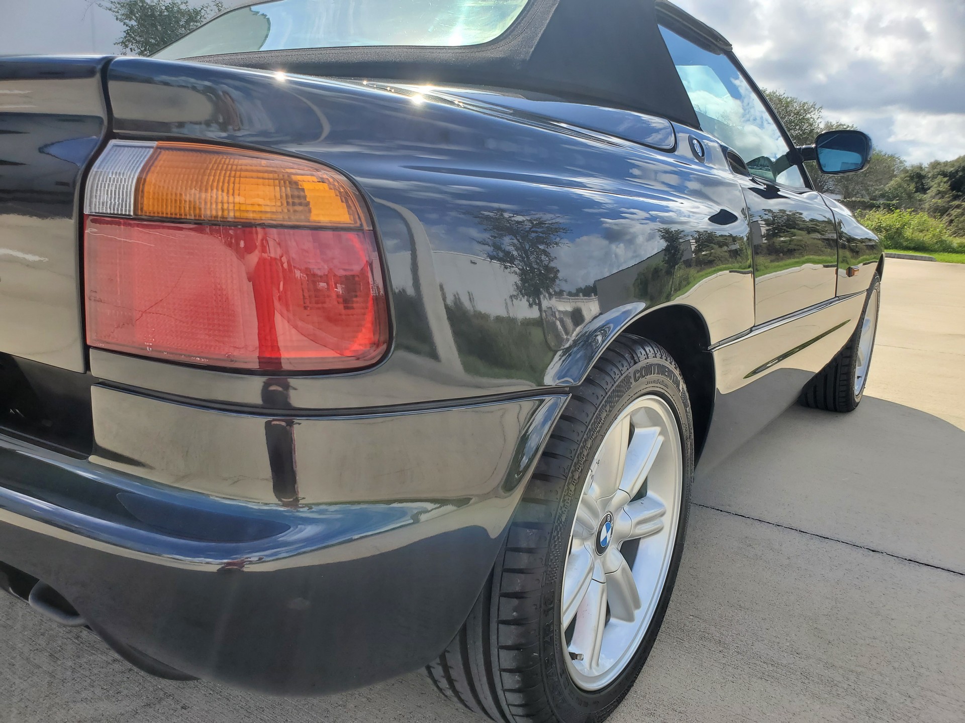This 2,377 Mile BMW Z1 Looks Brand New And Is Up For Auction