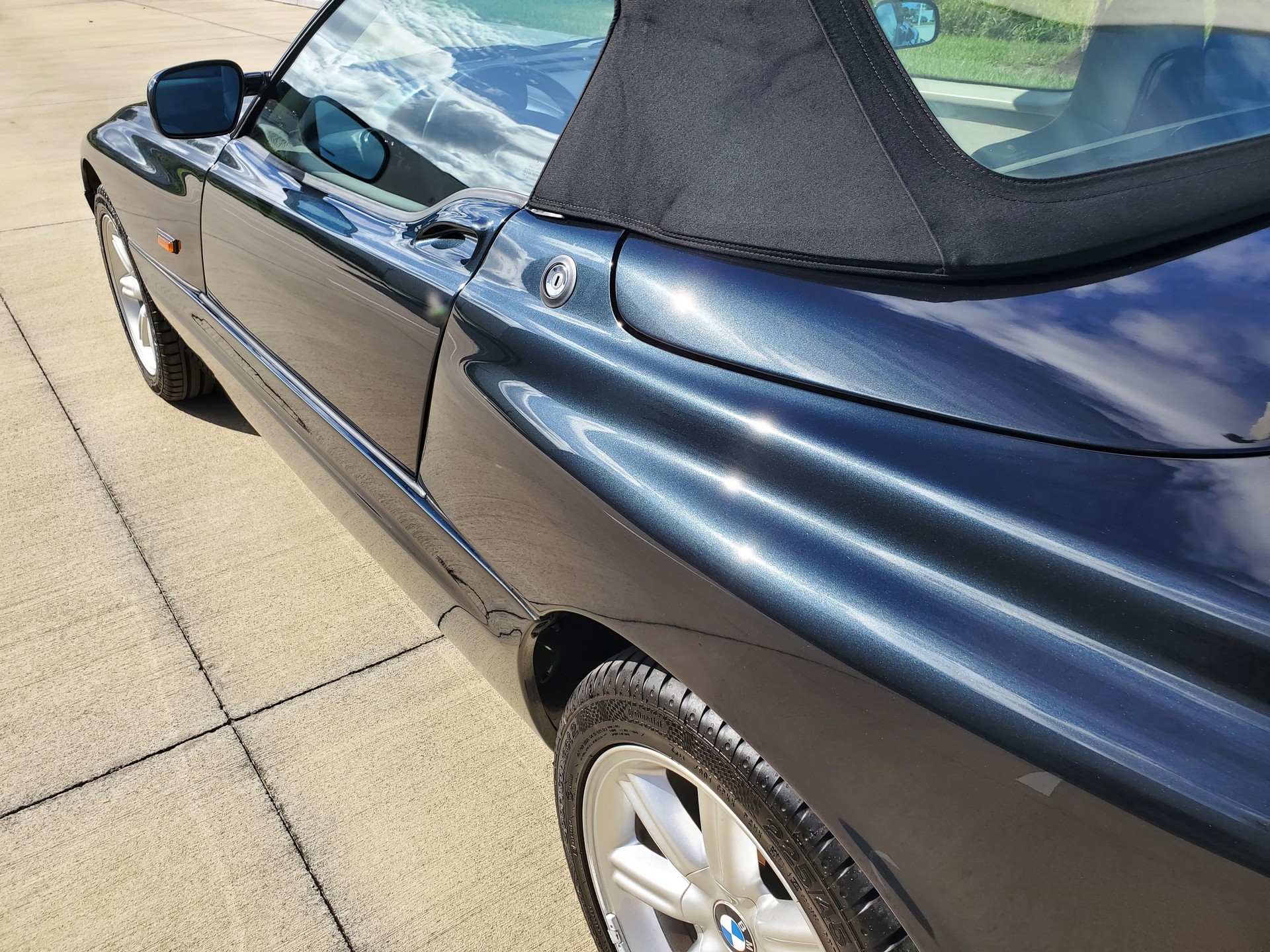 This 2,377 Mile BMW Z1 Looks Brand New And Is Up For Auction