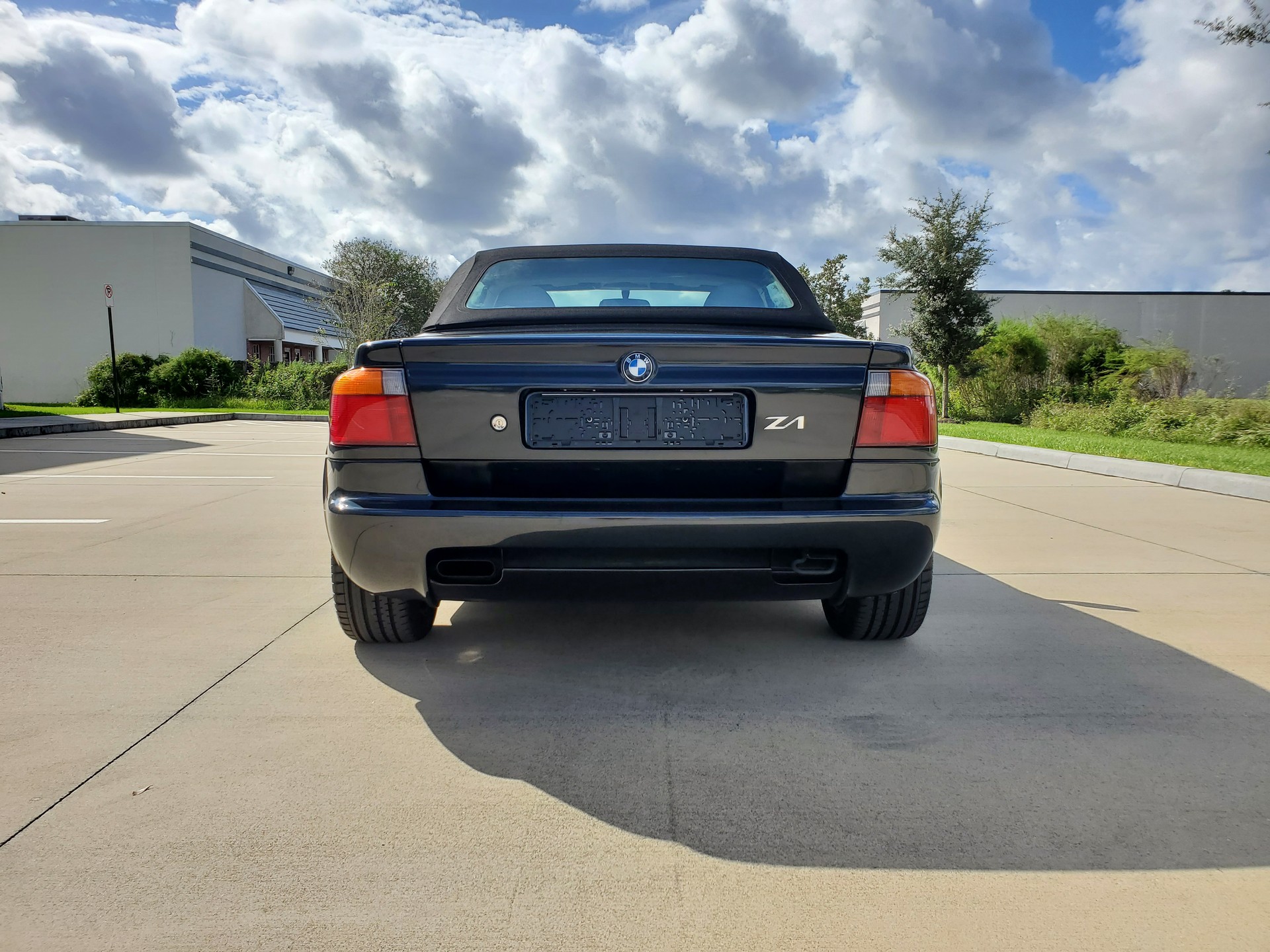 This 2,377 Mile BMW Z1 Looks Brand New And Is Up For Auction