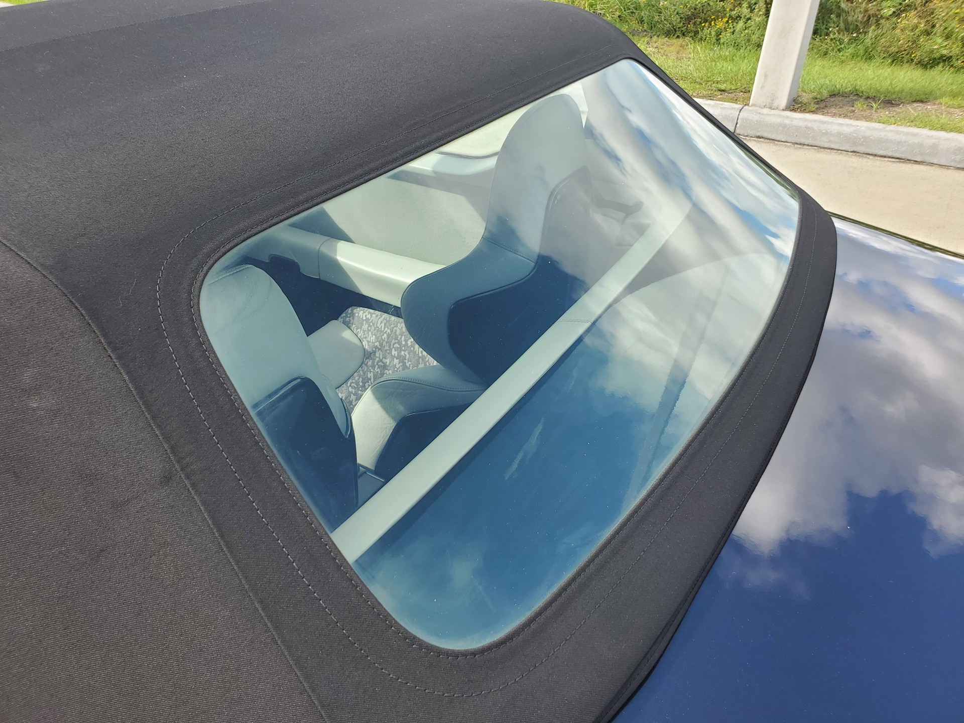 This 2,377 Mile BMW Z1 Looks Brand New And Is Up For Auction