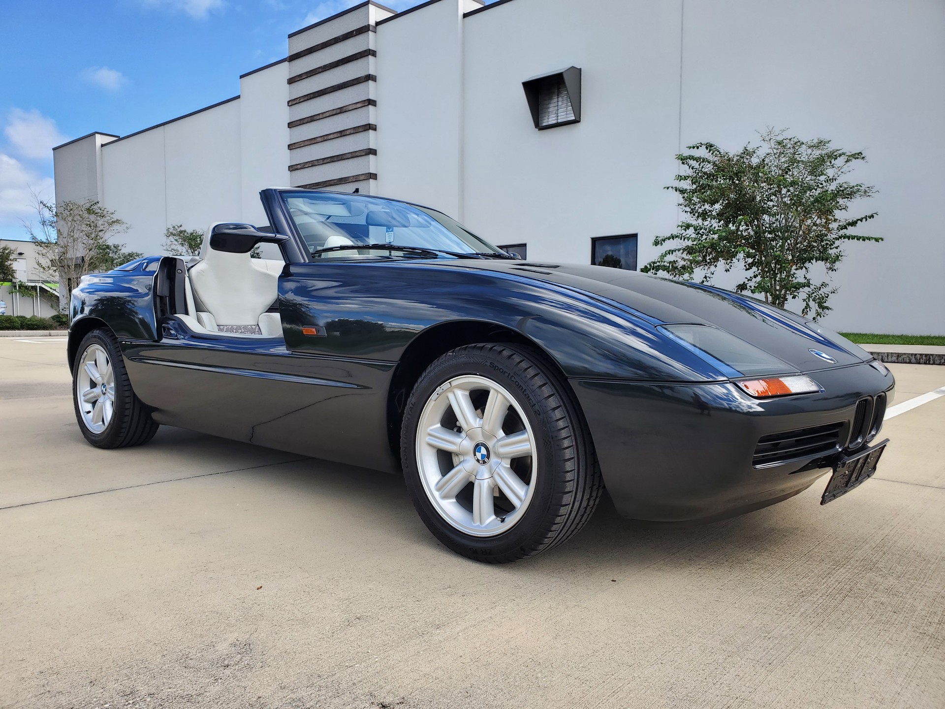 This 2,377 Mile BMW Z1 Looks Brand New And Is Up For Auction