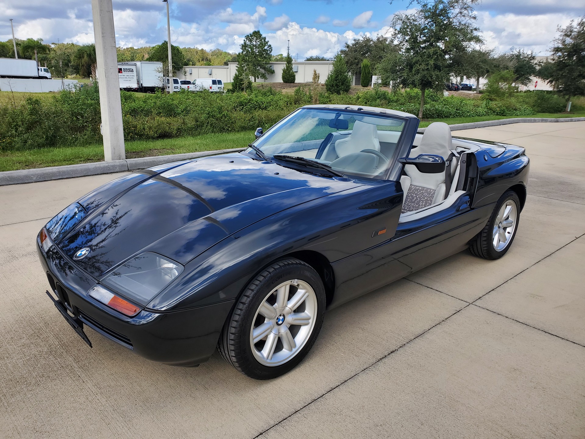 This 2,377 Mile BMW Z1 Looks Brand New And Is Up For Auction