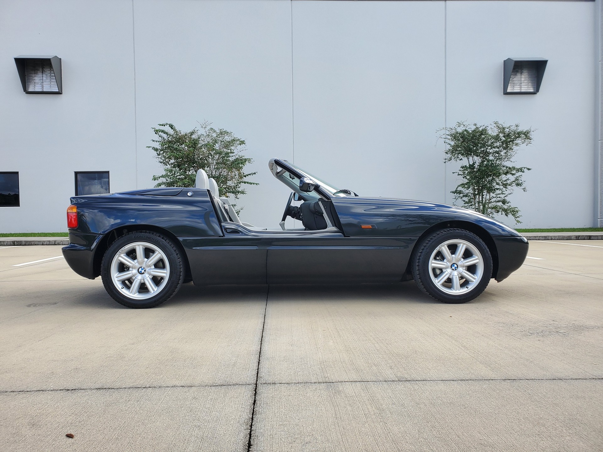 This 2,377 Mile BMW Z1 Looks Brand New And Is Up For Auction