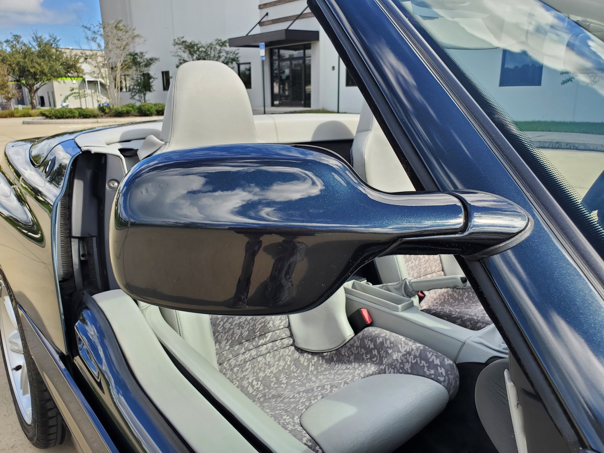 This 2,377 Mile BMW Z1 Looks Brand New And Is Up For Auction