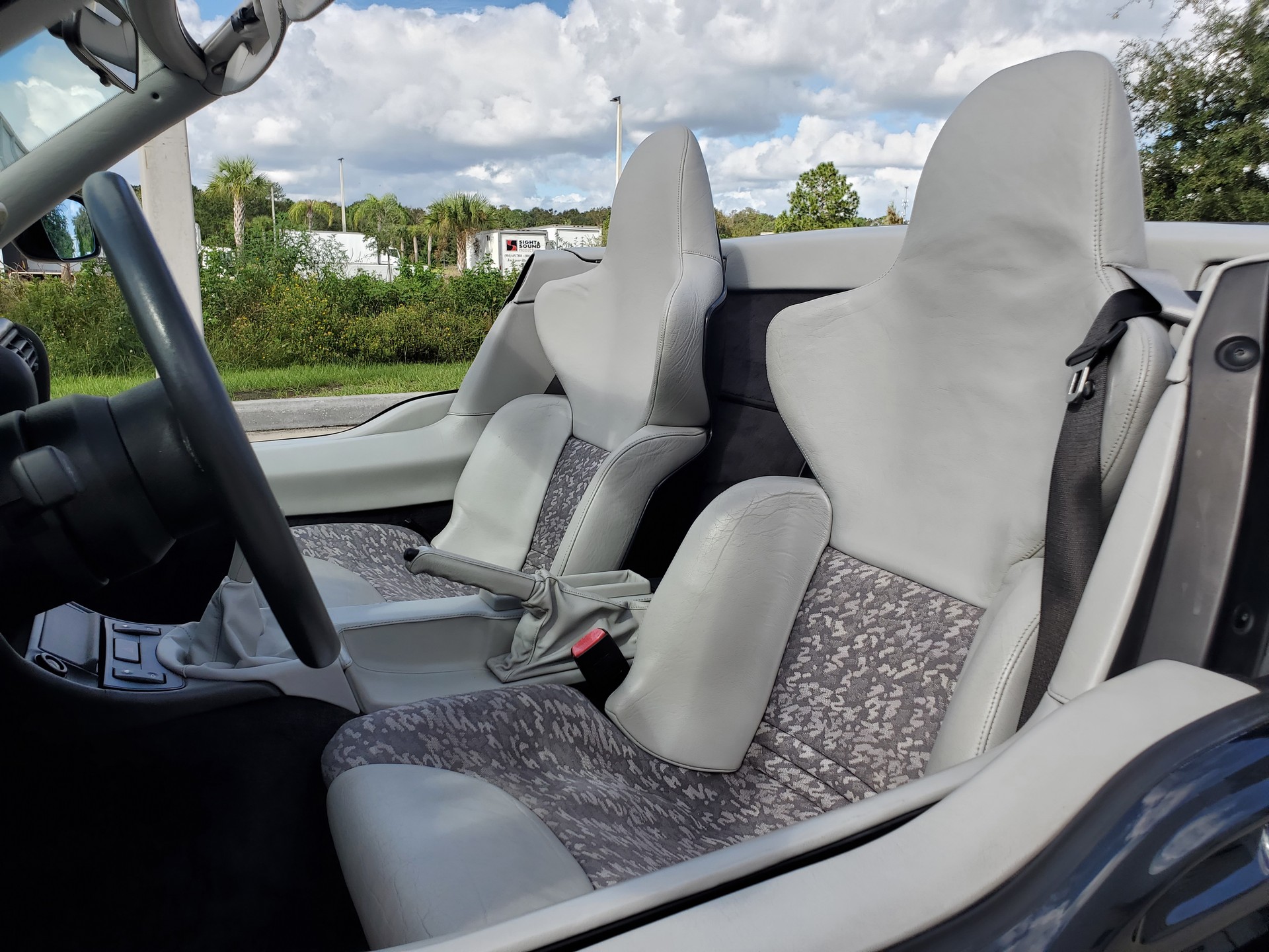 This 2,377 Mile BMW Z1 Looks Brand New And Is Up For Auction