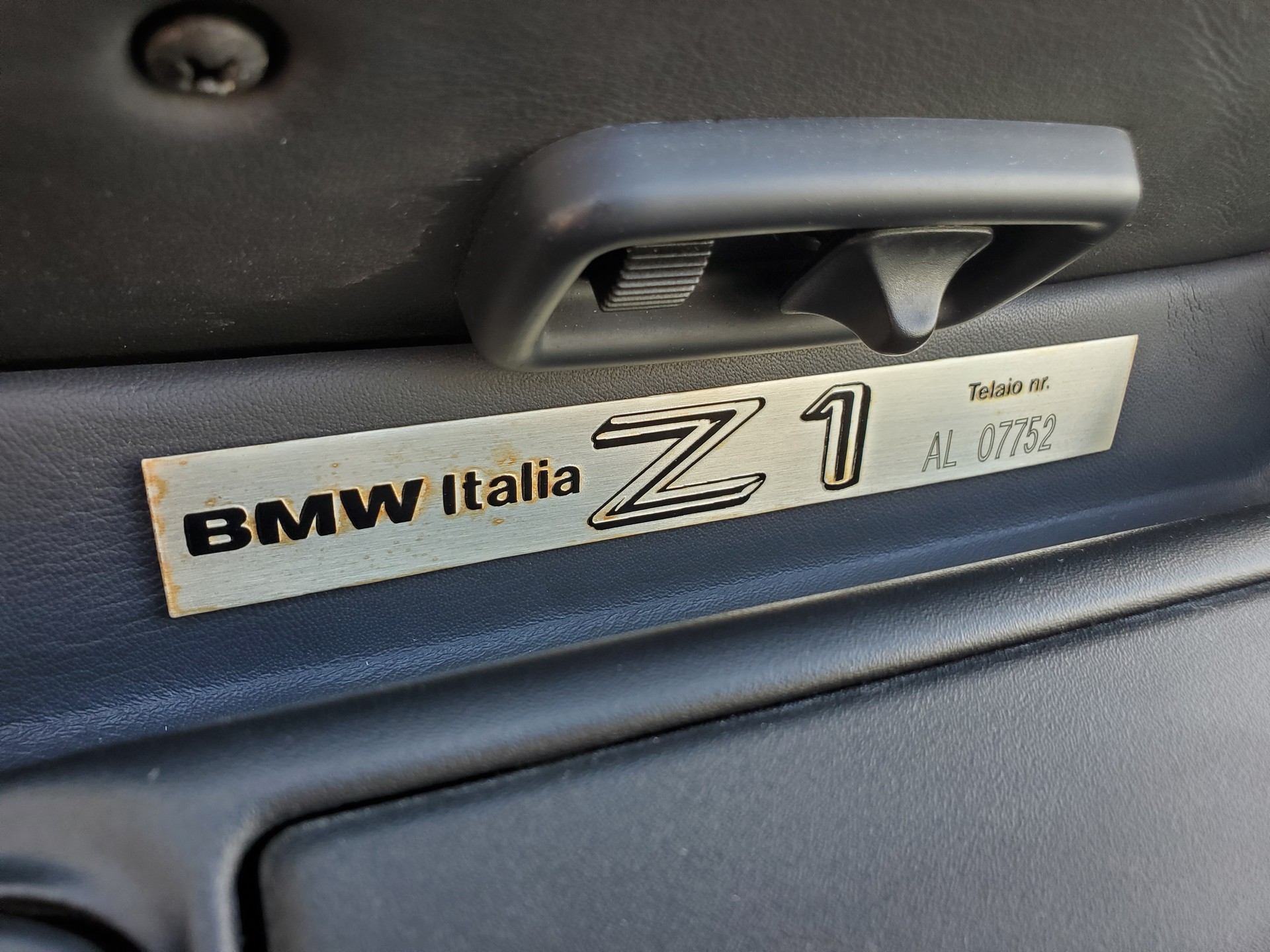 This 2,377 Mile BMW Z1 Looks Brand New And Is Up For Auction