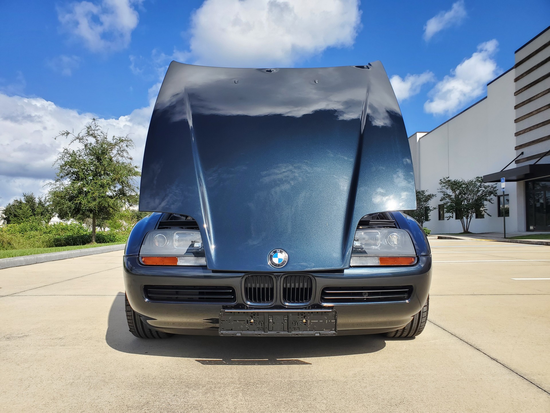 This 2,377 Mile BMW Z1 Looks Brand New And Is Up For Auction