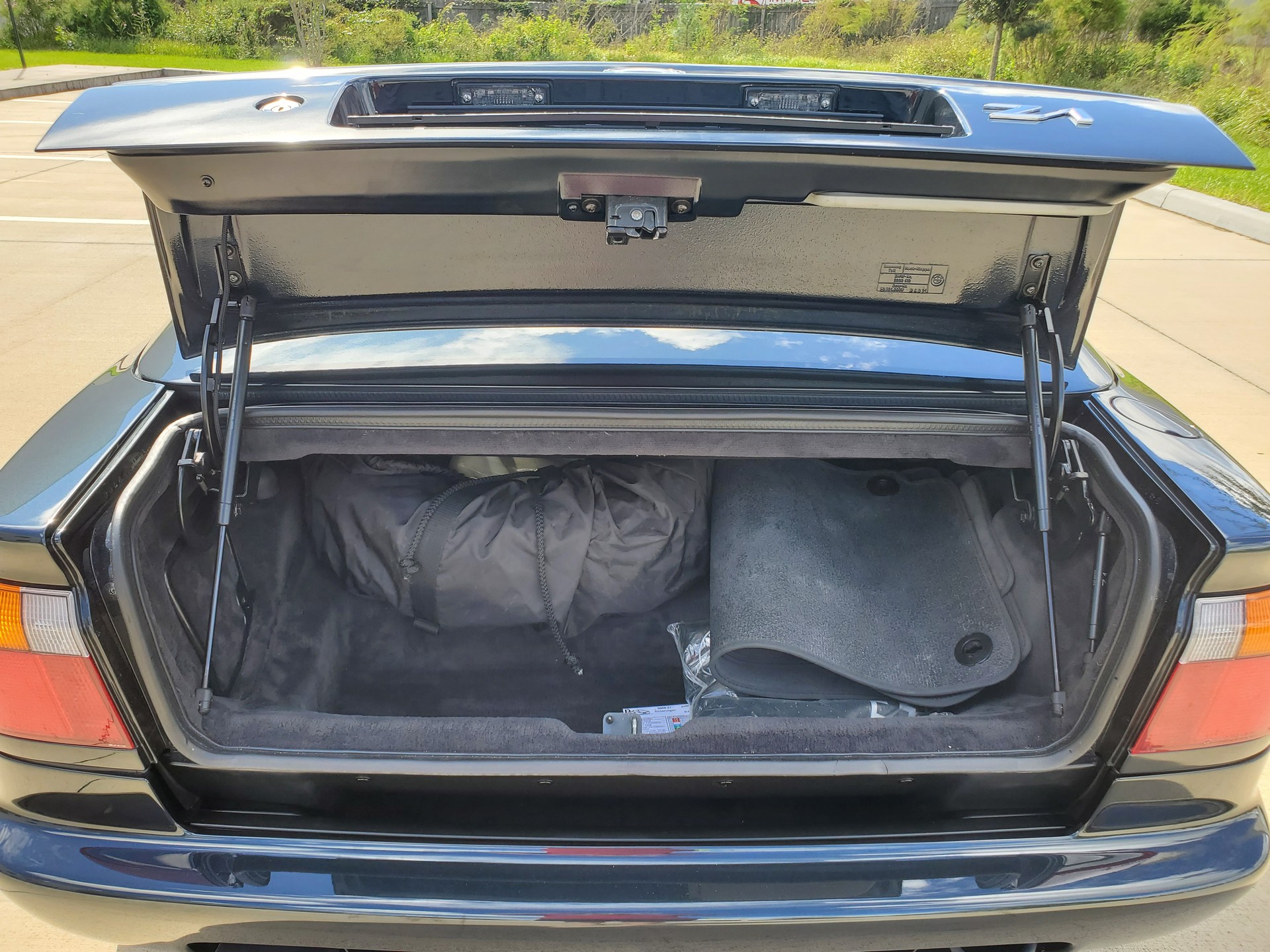 This 2,377 Mile BMW Z1 Looks Brand New And Is Up For Auction