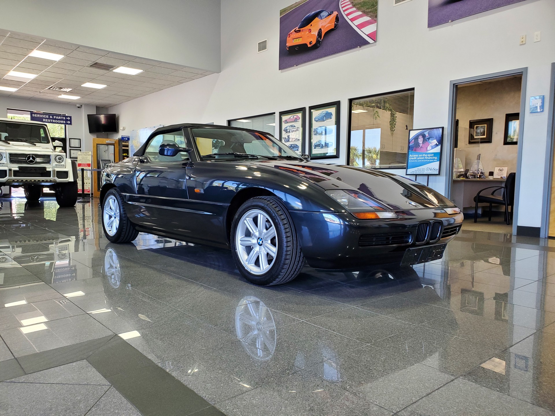 This 2,377 Mile BMW Z1 Looks Brand New And Is Up For Auction