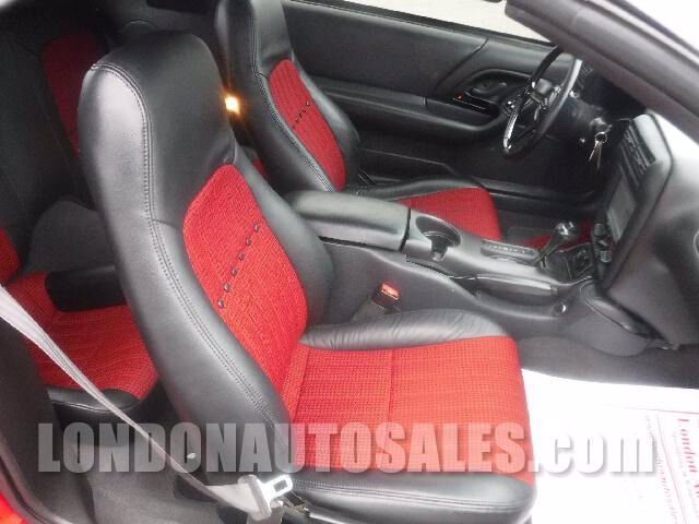 2002 Chevrolet Camaro Convertible Would Have You Believe It’s A 1969 Model Instead