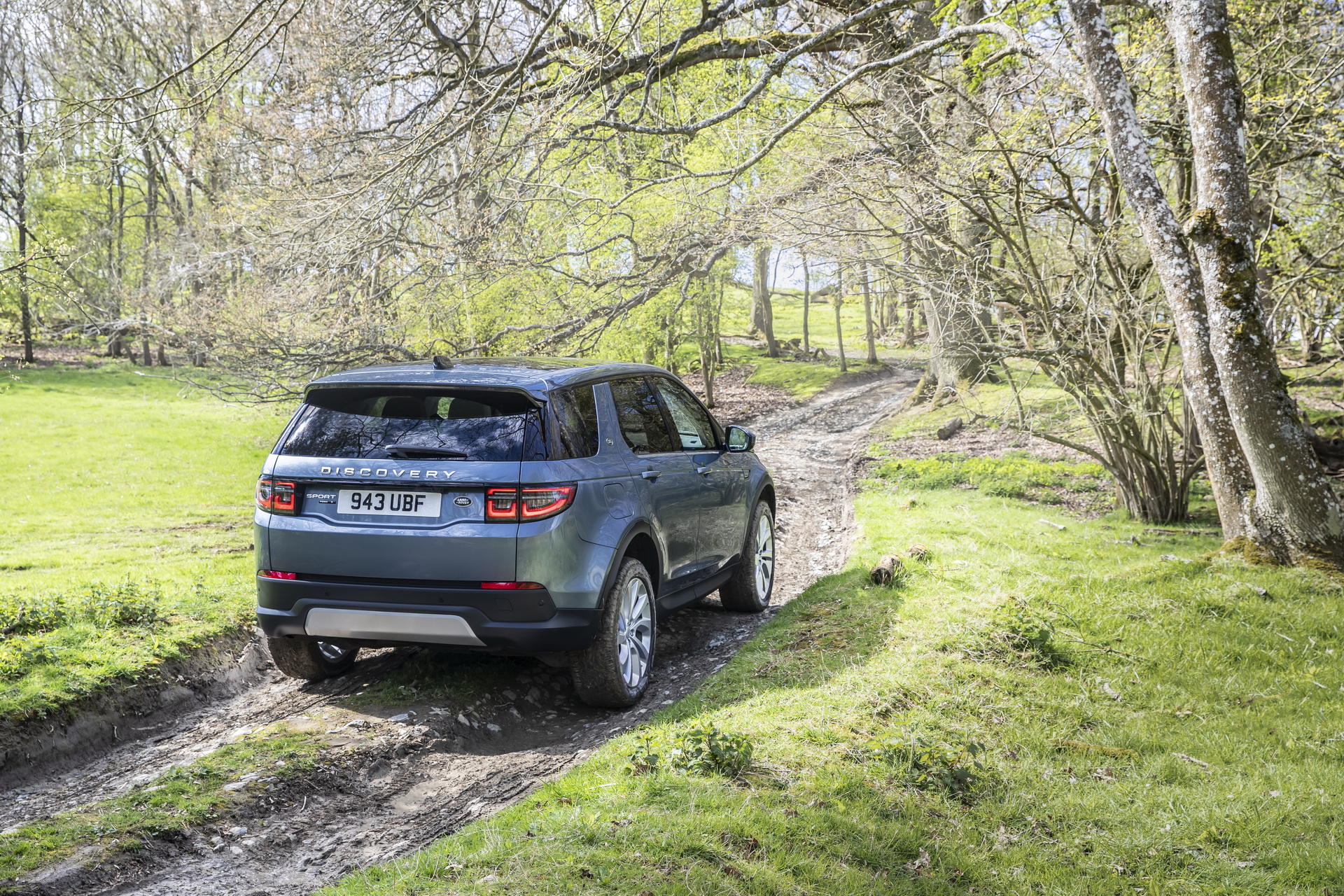 2020 Land Rover Discovery Sport, Range Rover Evoque MHEV Recalled Stateside Over Electrical Failure