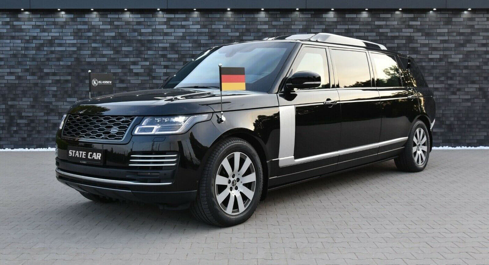 maniac Respectvol Respectvol An Armored 2020 Range Rover SVAutobiography Limo Is One Way To Blow $1.3  Million | Carscoops