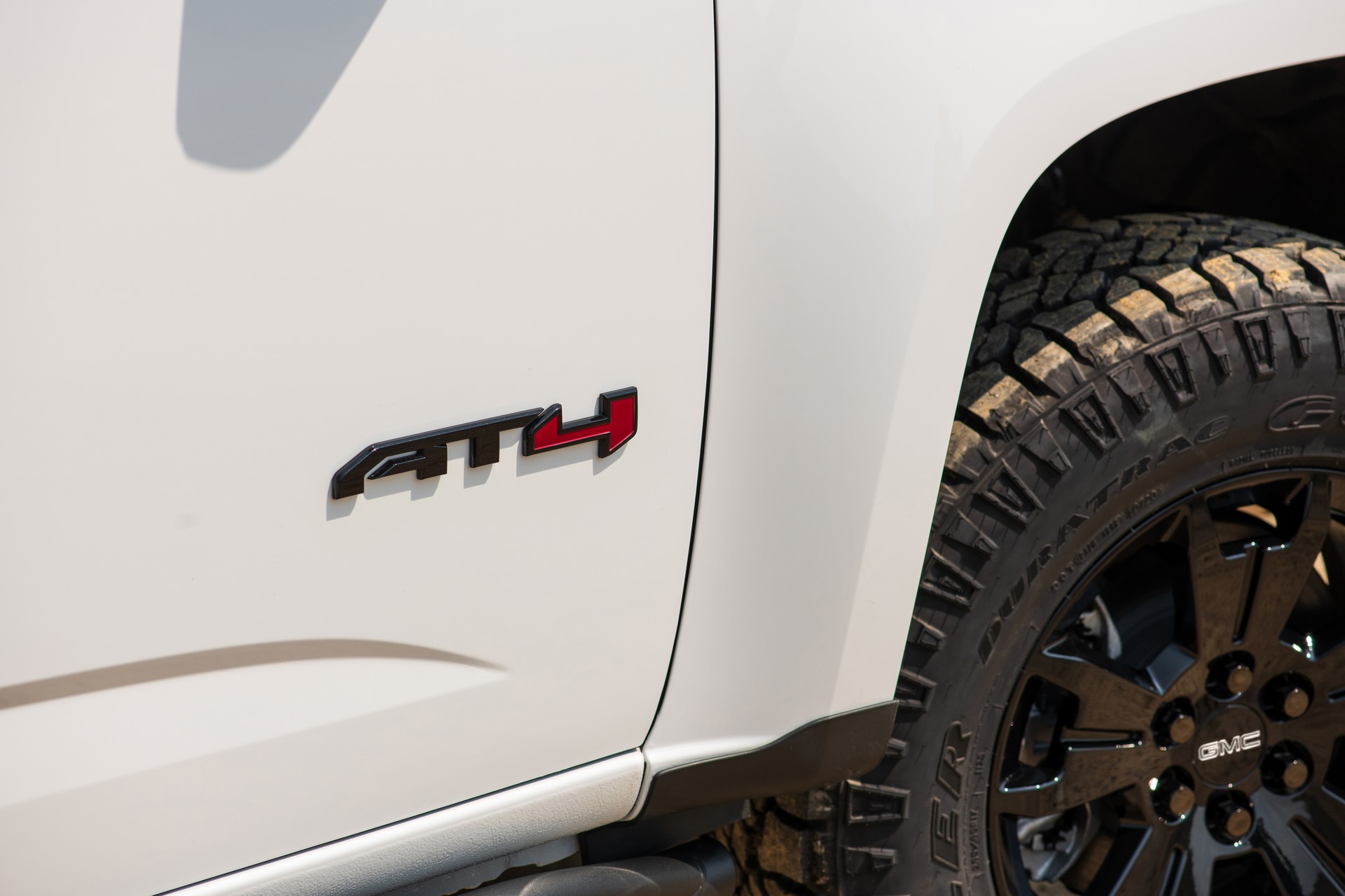 2021 GMC Canyon AT4 Off-Road Performance Edition Debuts With Extra Protection And Improved Capability