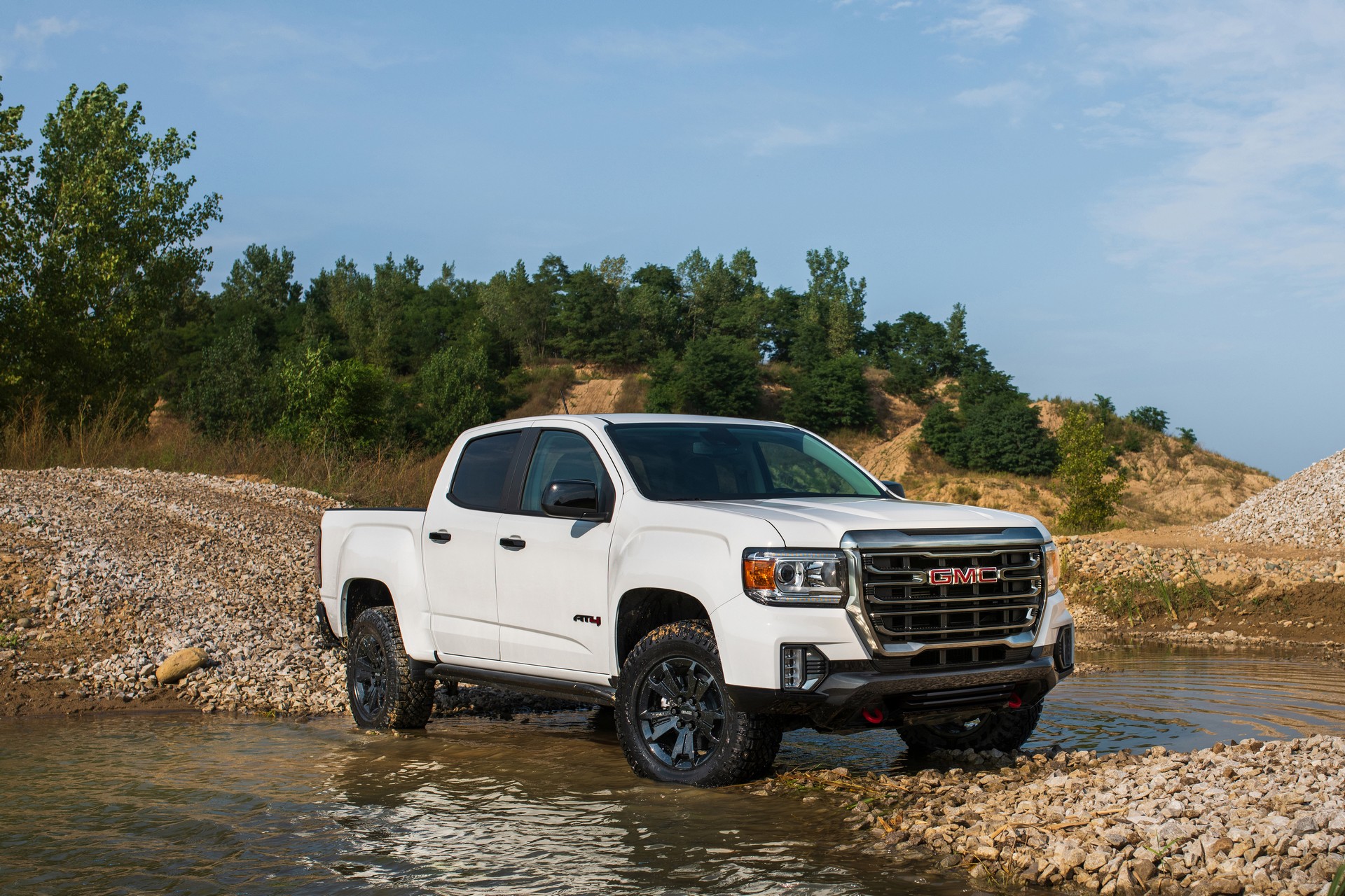 2021 GMC Canyon AT4 Off-Road Performance Edition Debuts With Extra Protection And Improved Capability