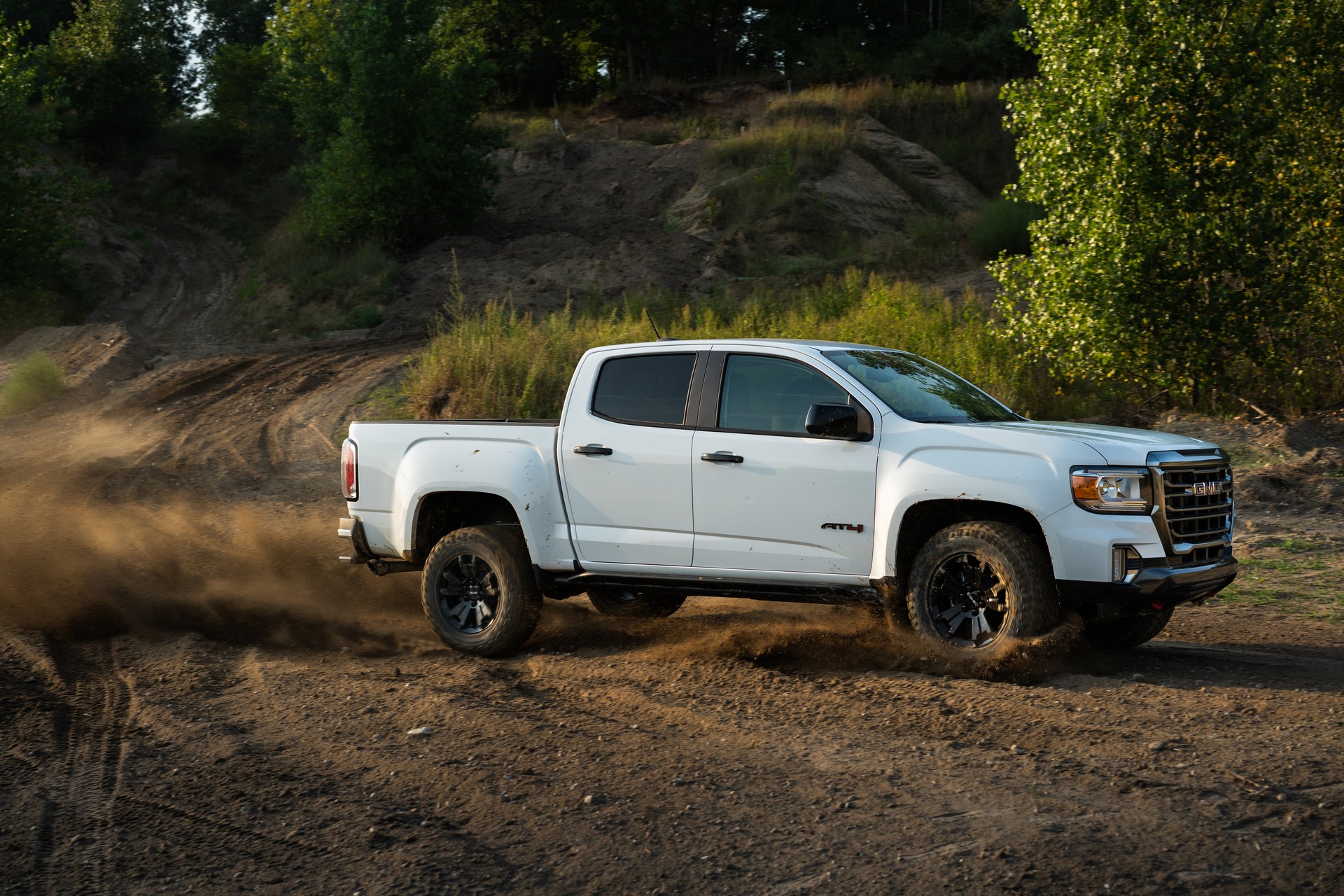 2021 GMC Canyon AT4 Off-Road Performance Edition Debuts With Extra Protection And Improved Capability