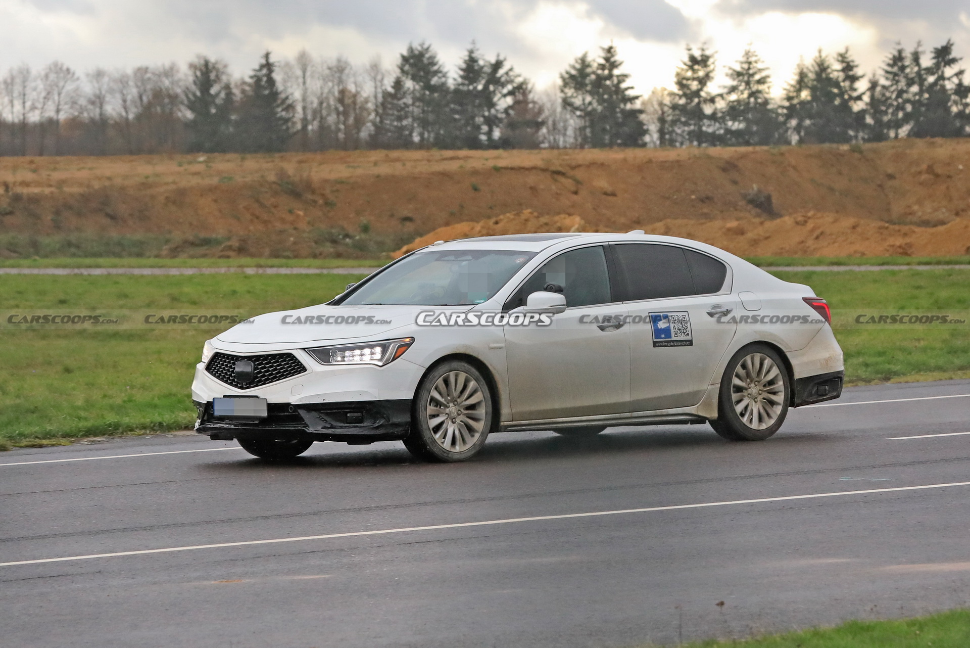 2021 Honda Legend Facelift Caught Testing Its Level 3 Driver-Assistance System