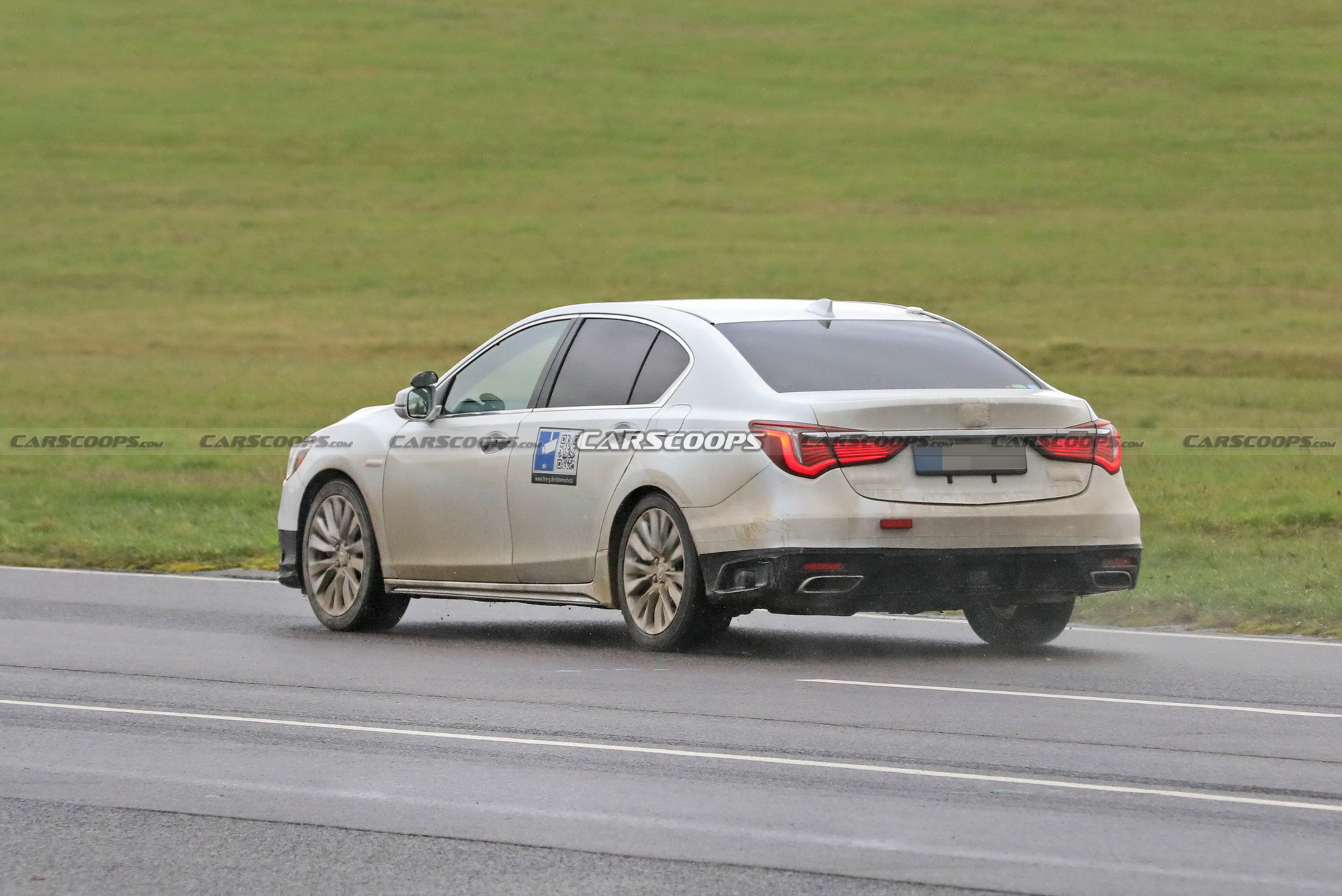 2021 Honda Legend Facelift Caught Testing Its Level 3 Driver-Assistance System