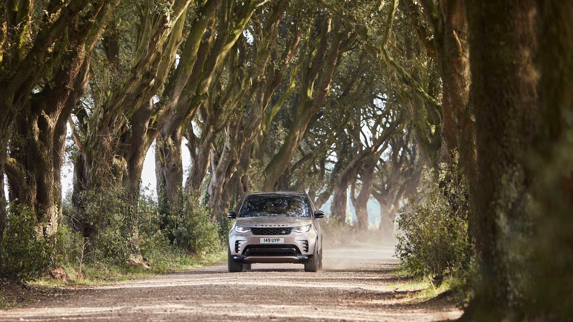 2021 Land Rover Discovery Bows With New Engines, Updated Looks Inside And Out