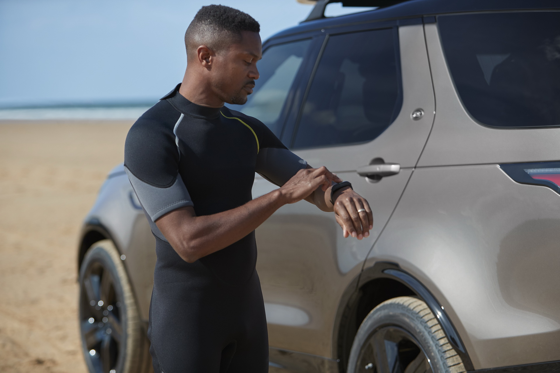 Europe’s 2021 Land Rover Discovery Adopts Mild Hybrid Six-Cylinder Engines, Modern Cabin Tech