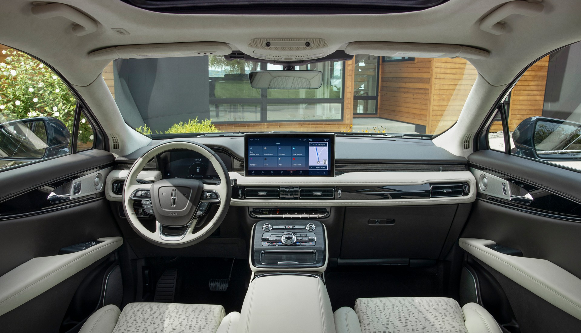 2021 Lincoln Nautilus Debuts With Luxurious Aviator-Inspired Interior