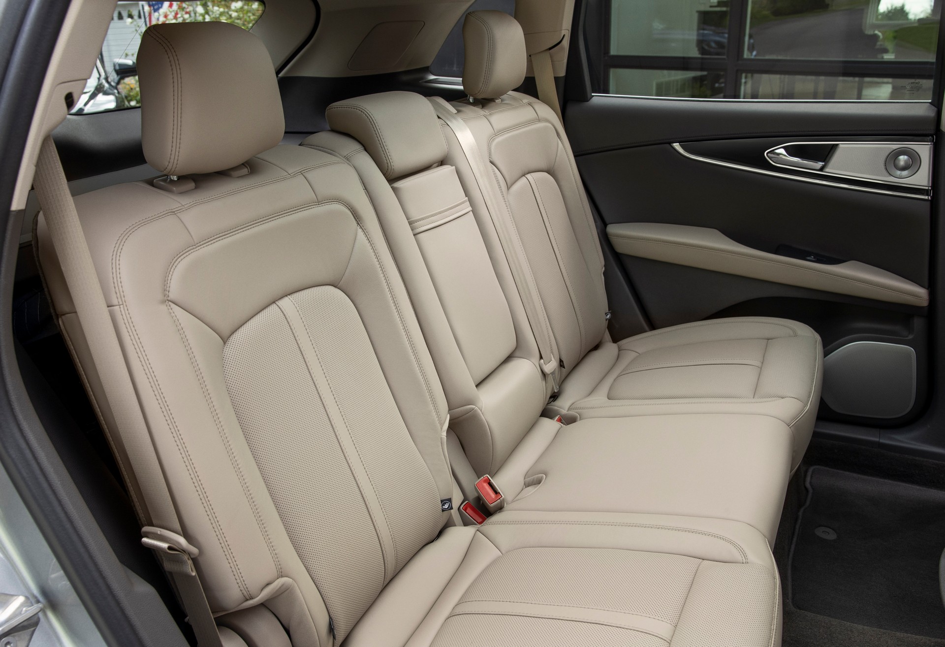 2021 Lincoln Nautilus Debuts With Luxurious Aviator-Inspired Interior