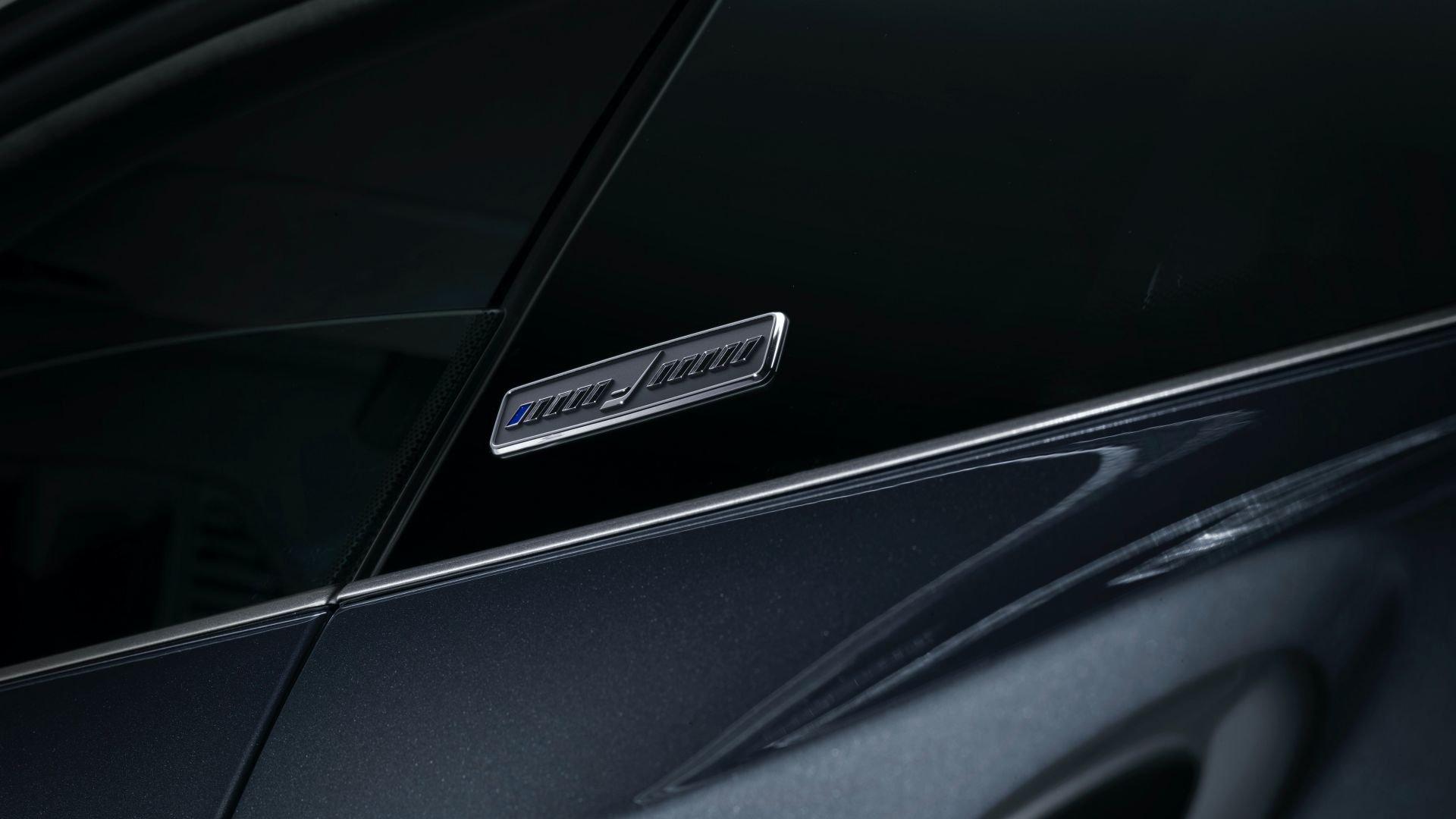 You Can Now Get A Matching Porsche 911 Turbo S For Your Embraer Private Jet