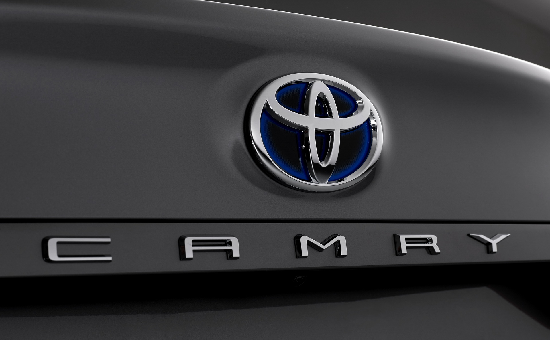 Europe’s 2021 Toyota Camry Hybrid Receives Restyled Front End And New Infotainment