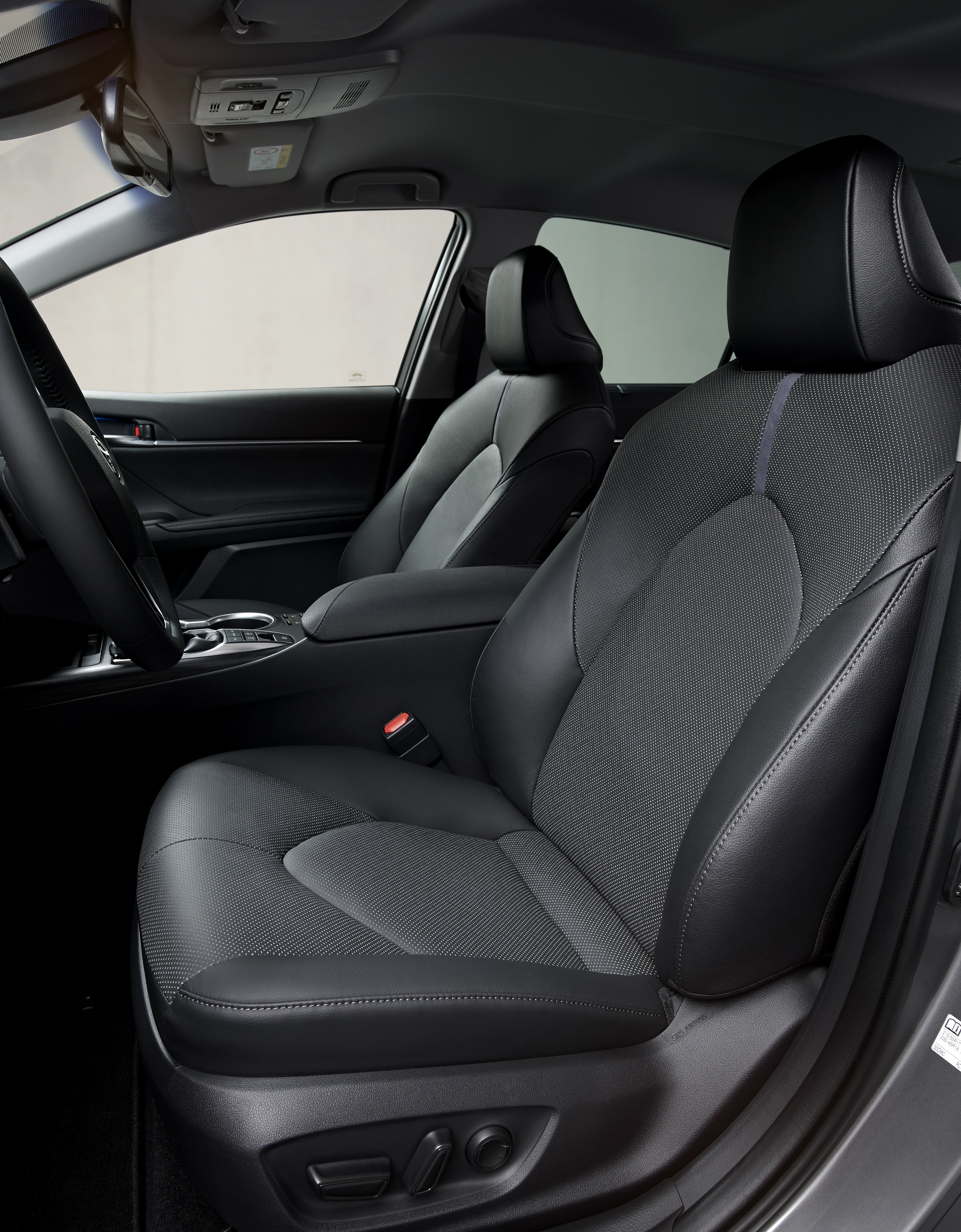 Europe’s 2021 Toyota Camry Hybrid Receives Restyled Front End And New Infotainment